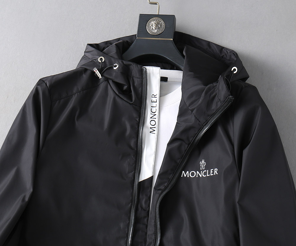Moncler Jacket 06143