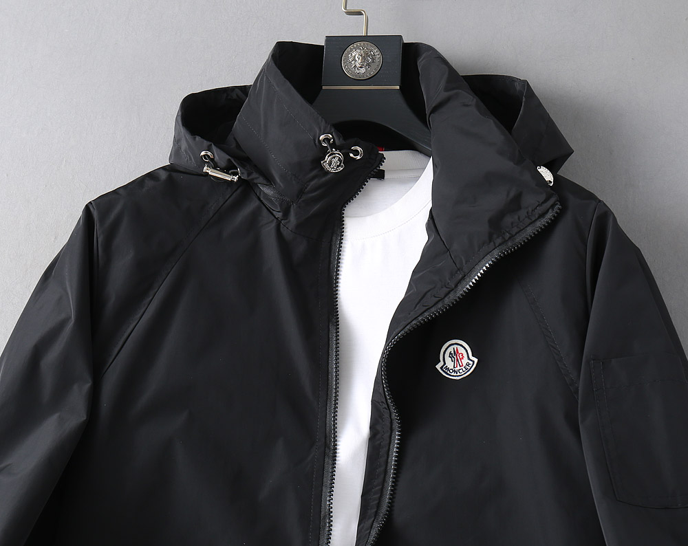 Moncler Jacket 06142