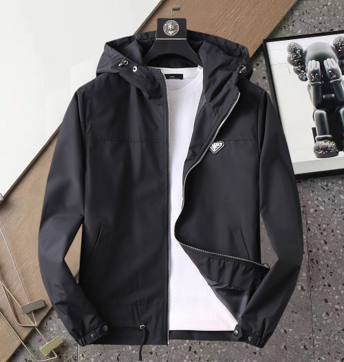Prada 2025 Spring New Hooded Jacket, Comfortable and Warm Outerwear 1 Prada 2025 Spring New Hooded Jacket, Comfortable and Warm Outerwear