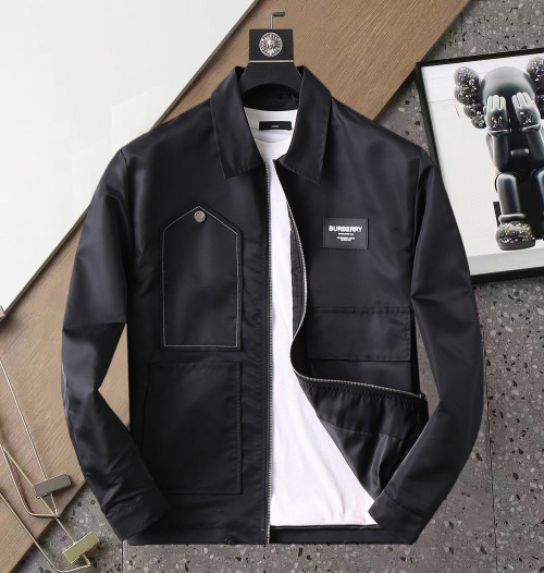جاكيت Burberry أسود بتصميم عصري وراحة فائقة - تشكيلة ربيع 2025 1 جاكيت Burberry أسود بتصميم عصري وراحة فائقة - تشكيلة ربيع 2025