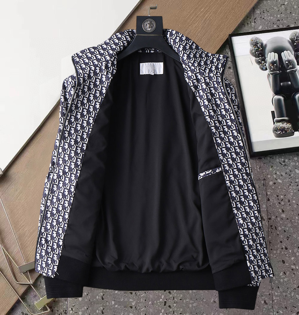 Dior 2025 Spring New Jacket, Fashion Show New Product, Comfortable And Warm 4 a1741009045762 3021