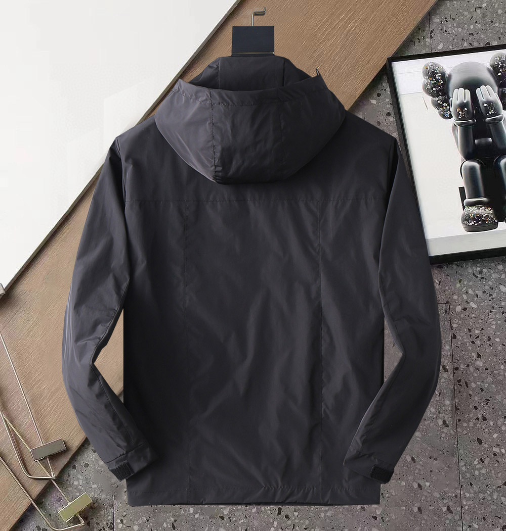 Prada 2025 Spring New Jacket, Runway New Product, Comfortable and Warm 3 a1741010038657 3141