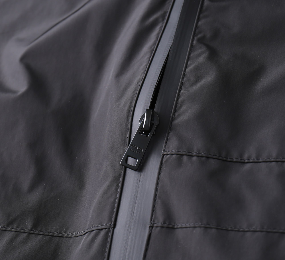 Prada 2025 Spring New Jacket, Runway New Product, Comfortable and Warm 10 a1741010039886 7286