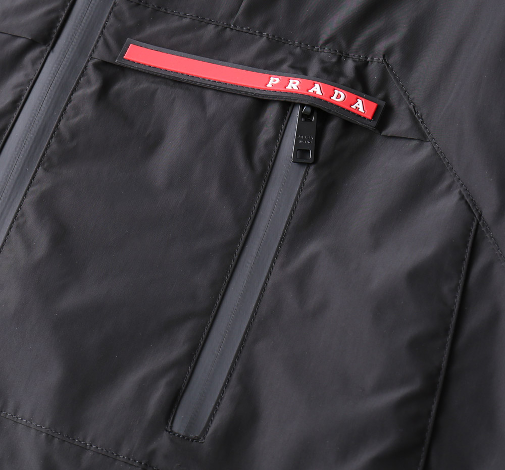 Prada 2025 Spring New Jacket, Runway New Product, Comfortable and Warm 9 a1741010041030 5546