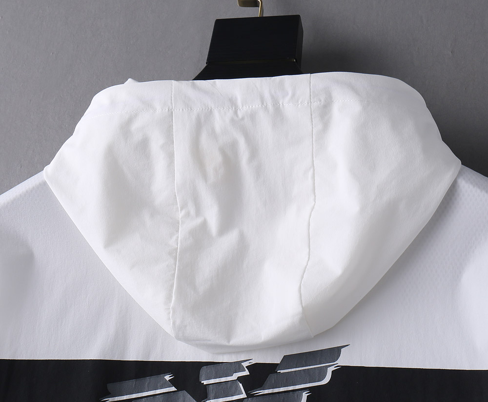 Alternative view of Jacket 00555