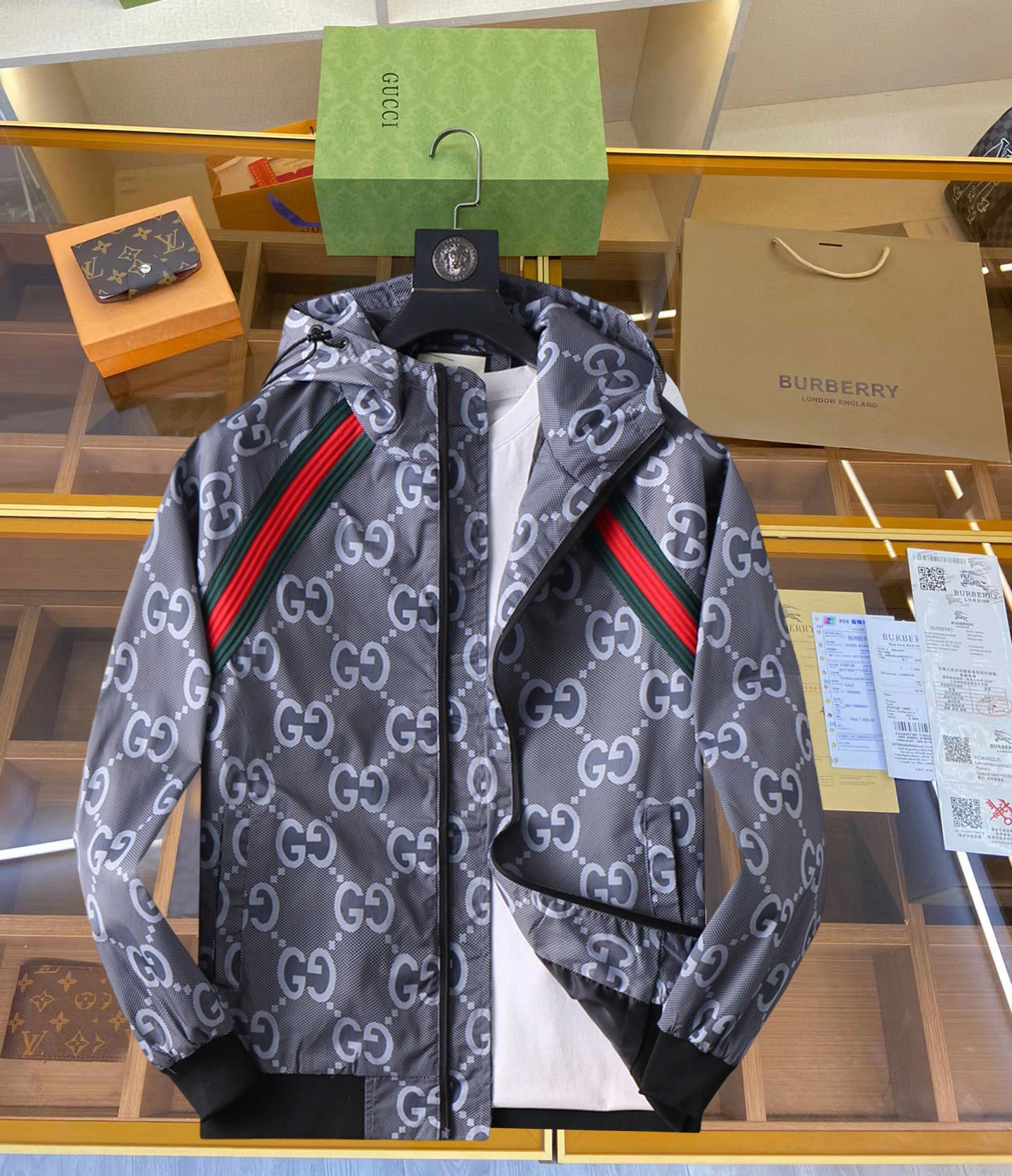 Alternative view of Jacket 00576