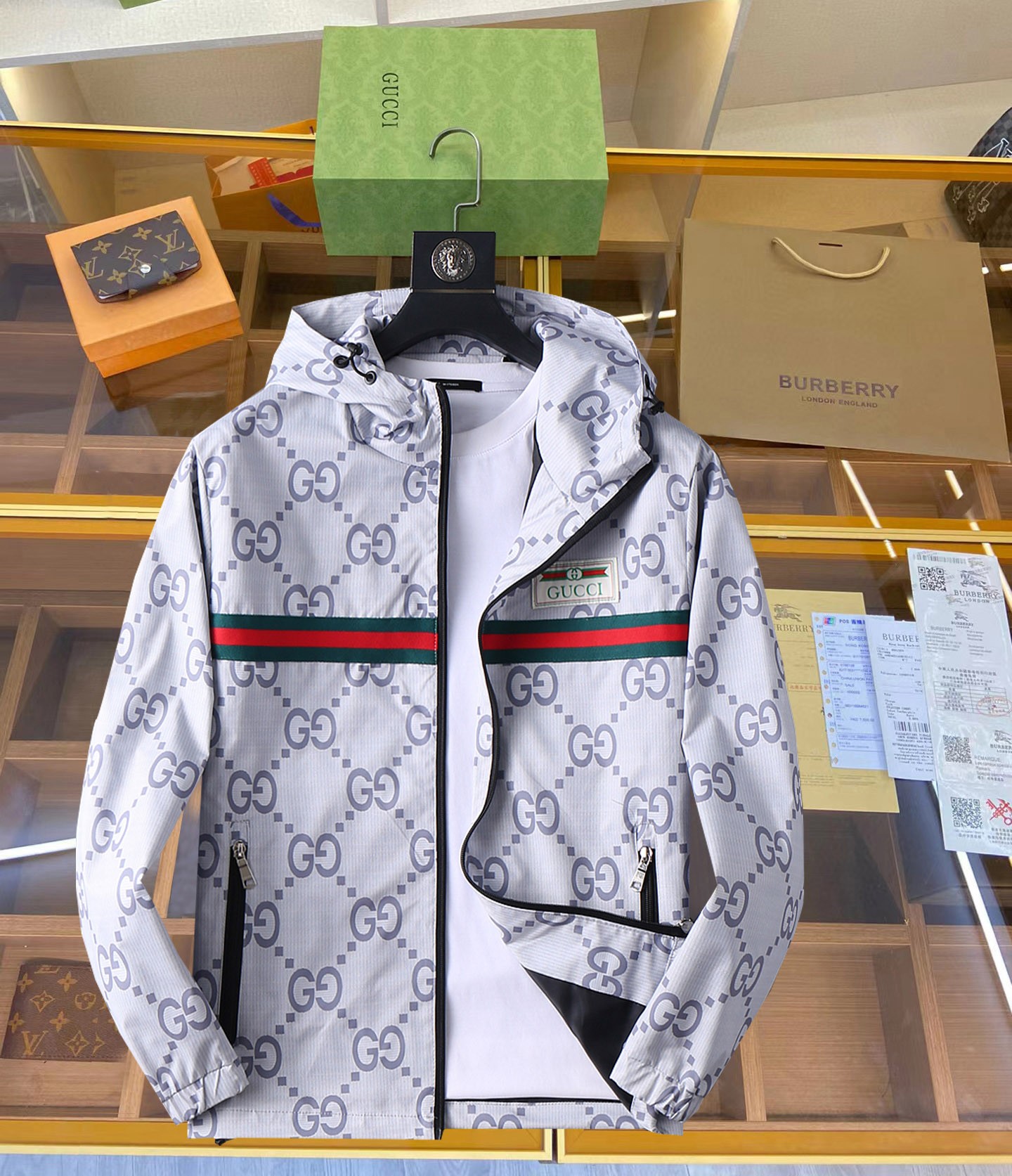 Alternative view of Jacket 00557
