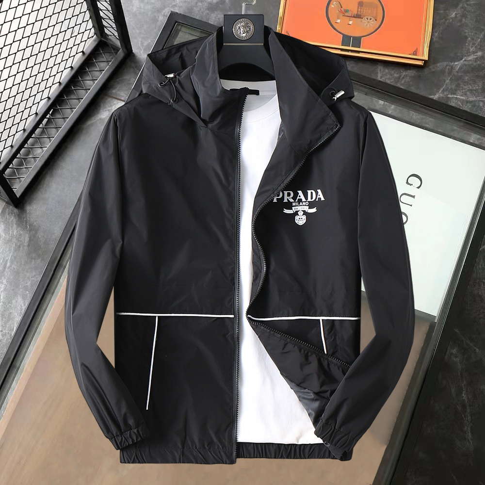 NO:737092,Prada's 2026 spring new jacket, the new product on the show is in perfect condition, comfortable and warm, complete with three colors, full and attractive colors, very outstanding design, easily upgrades the fashion sense, extremely elegant and rigorous workmanship, neat and meticulous wiring!  A masterpiece from a famous designer!  The upper body does not look bloated and is super handsome!  Available sizes M ~ XXXL,,prada,jackets & coats,jackets & coats,19860909普拉达 2026开春新款夹克外套,秀场新品品相非常完美,舒适保暖,三标齐全色泽饱满诱人,非常出彩的设计,轻松将时髦感进阶,做工极为考究严谨,走线工整细致！大牌设计师巨作！上身不显臃肿、超级帅气！现货码数M ～ XXXL,,prada,jackets & coats,jackets & coats,,Men's clothing