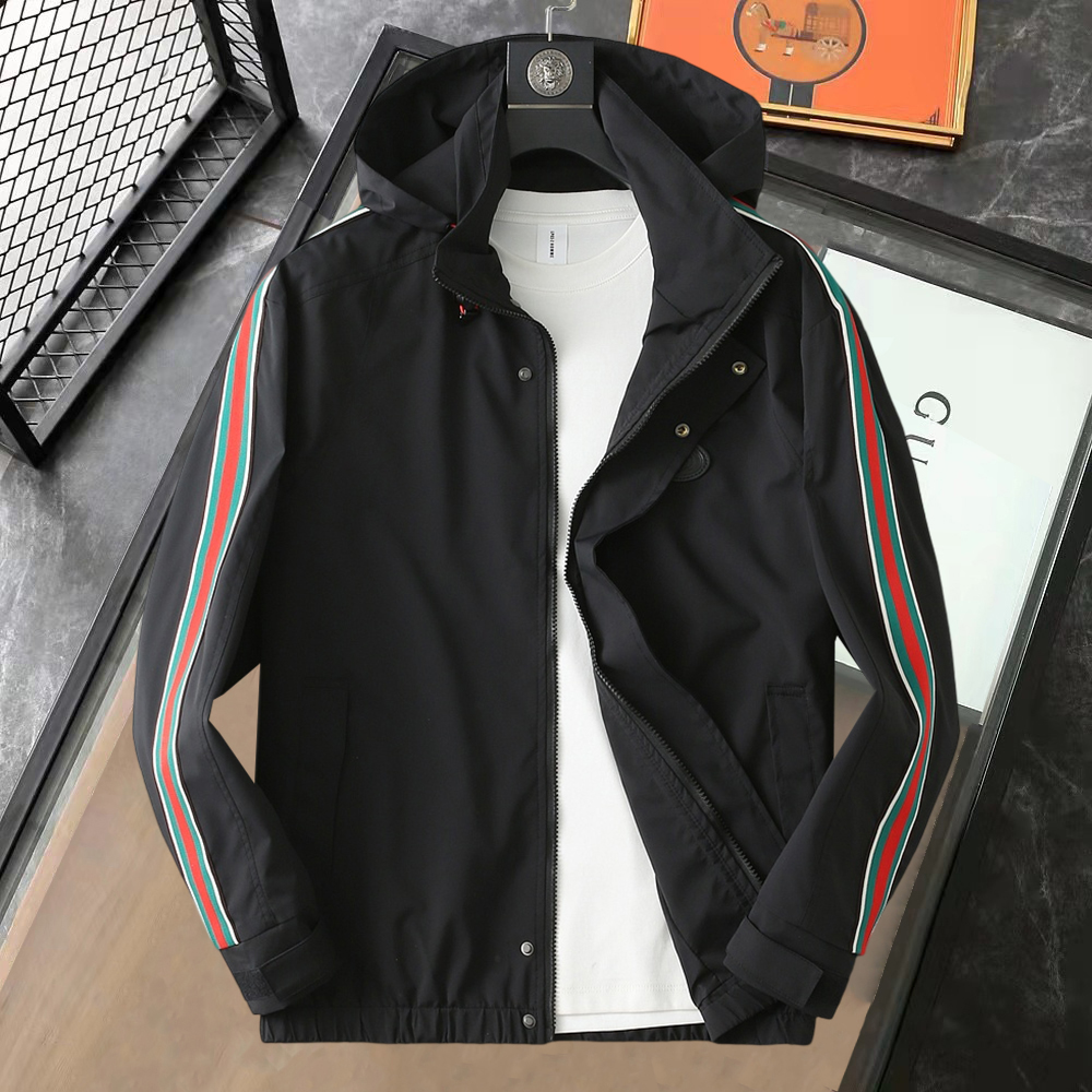 NO:737087,Gucci's 2026 spring new jacket, the new product on the show is in perfect condition, comfortable and warm, complete with three colors, full and attractive color, very outstanding design, easily upgrades the fashion sense, extremely elegant and rigorous workmanship, neat and meticulous wiring!  A masterpiece from a famous designer!  The upper body does not look bloated and is super handsome!  Available sizes M ~ XXXL,,jackets & coats,jackets & coats,19860909古奇 2026开春新款夹克外套,秀场新品品相非常完美,舒适保暖,三标齐全色泽饱满诱人,非常出彩的设计,轻松将时髦感进阶,做工极为考究严谨,走线工整细致！大牌设计师巨作！上身不显臃肿、超级帅气！现货码数M ～ XXXL,,jackets & coats,jackets & coats,,Men's clothing