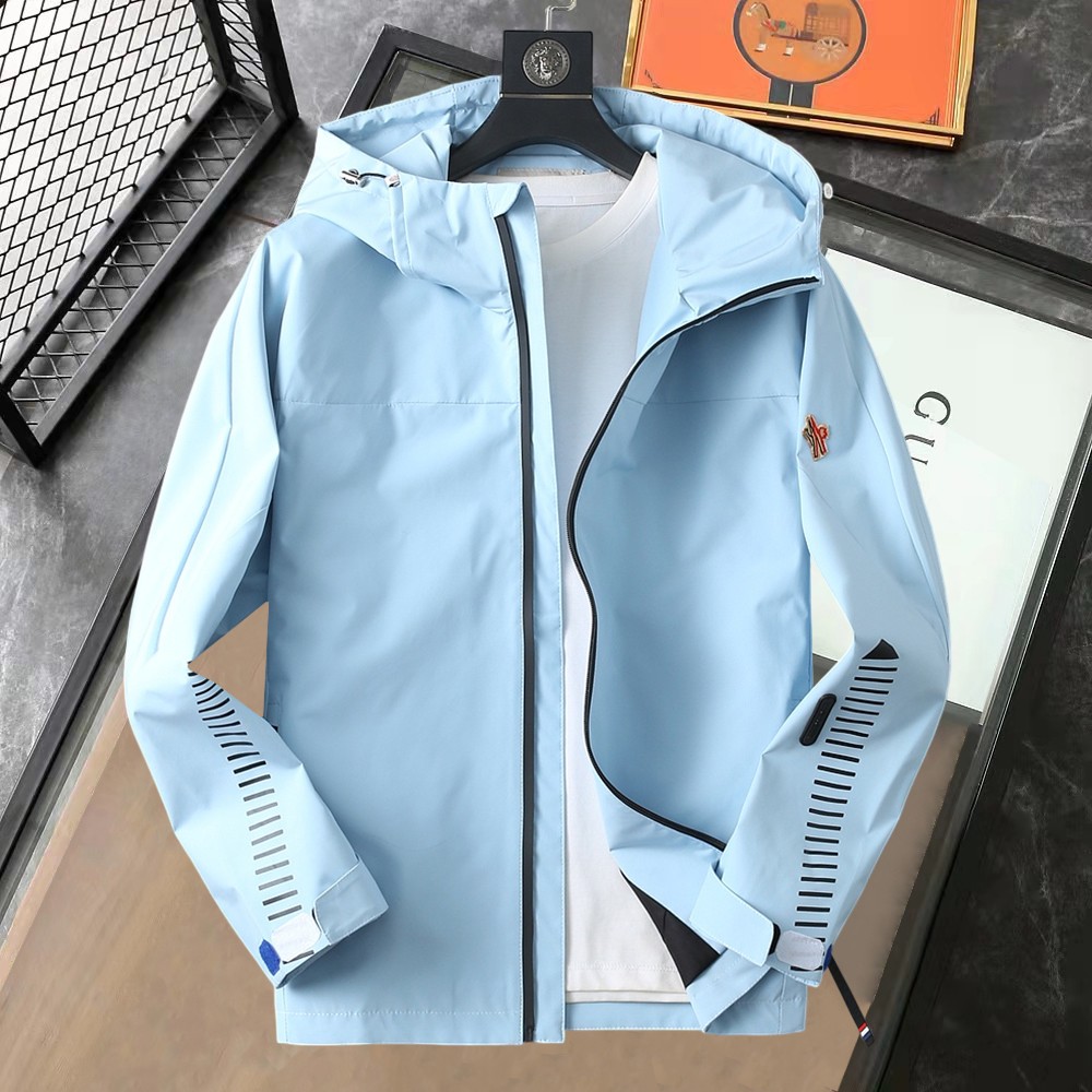NO:737108,Mengkou 2026 new spring jacket, the new product on the show is in perfect condition, comfortable and warm, complete with three labels, full and attractive color, very outstanding design, easily upgrades the sense of fashion, the workmanship is extremely sophisticated and rigorous, and the wiring is neat and meticulous!  A masterpiece from a famous designer!  The upper body does not look bloated and is super handsome!  Available sizes M ~ XXXL,,Moncler,jackets & coats,jackets & coats,19860909蒙口 2026开春新款夹克外套,秀场新品品相非常完美,舒适保暖,三标齐全色泽饱满诱人,非常出彩的设计,轻松将时髦感进阶,做工极为考究严谨,走线工整细致！大牌设计师巨作！上身不显臃肿、超级帅气！现货码数M ～ XXXL,,Moncler,jackets & coats,jackets & coats,,Men's clothing