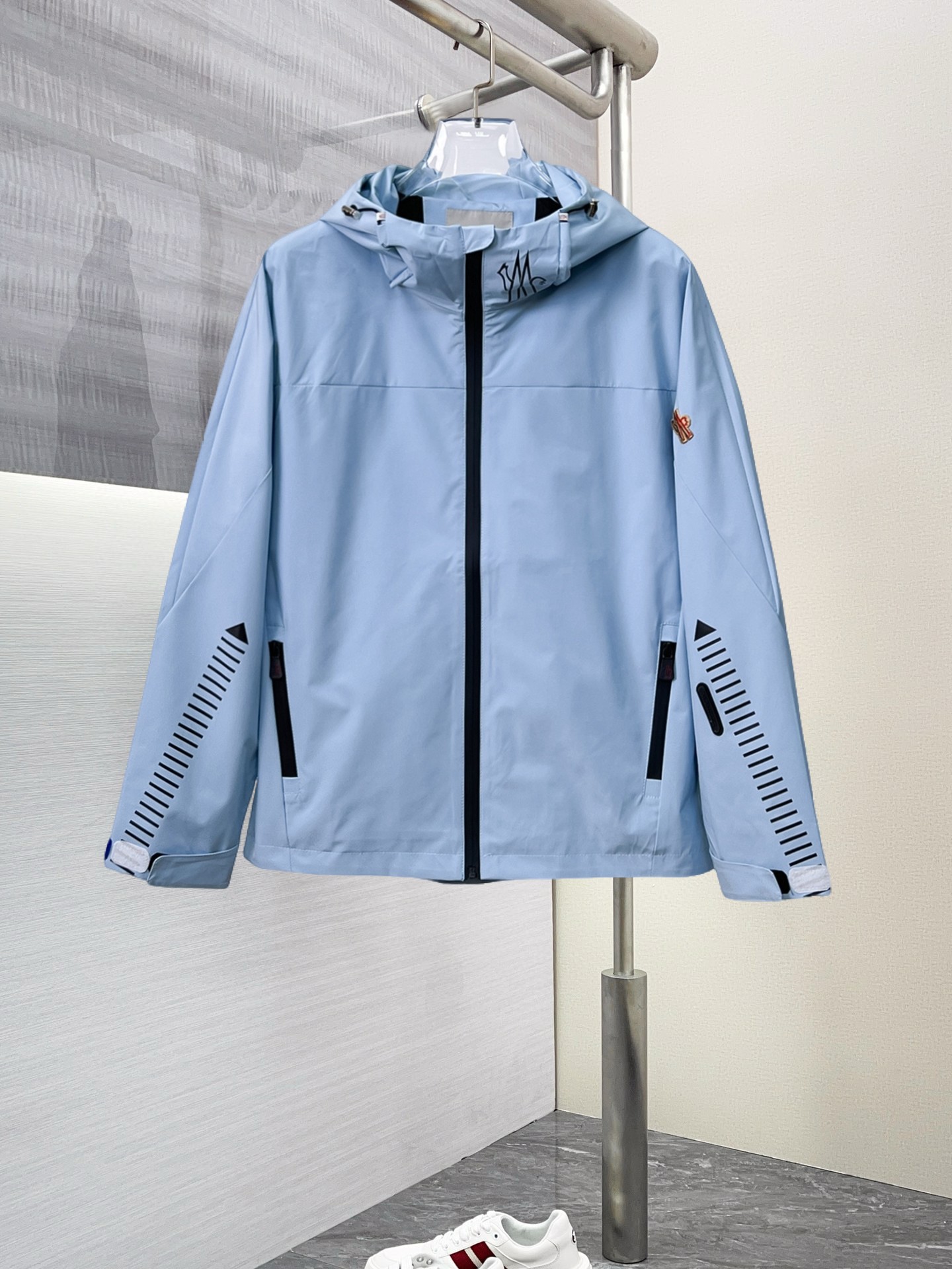 Moncler Jacket 09044
