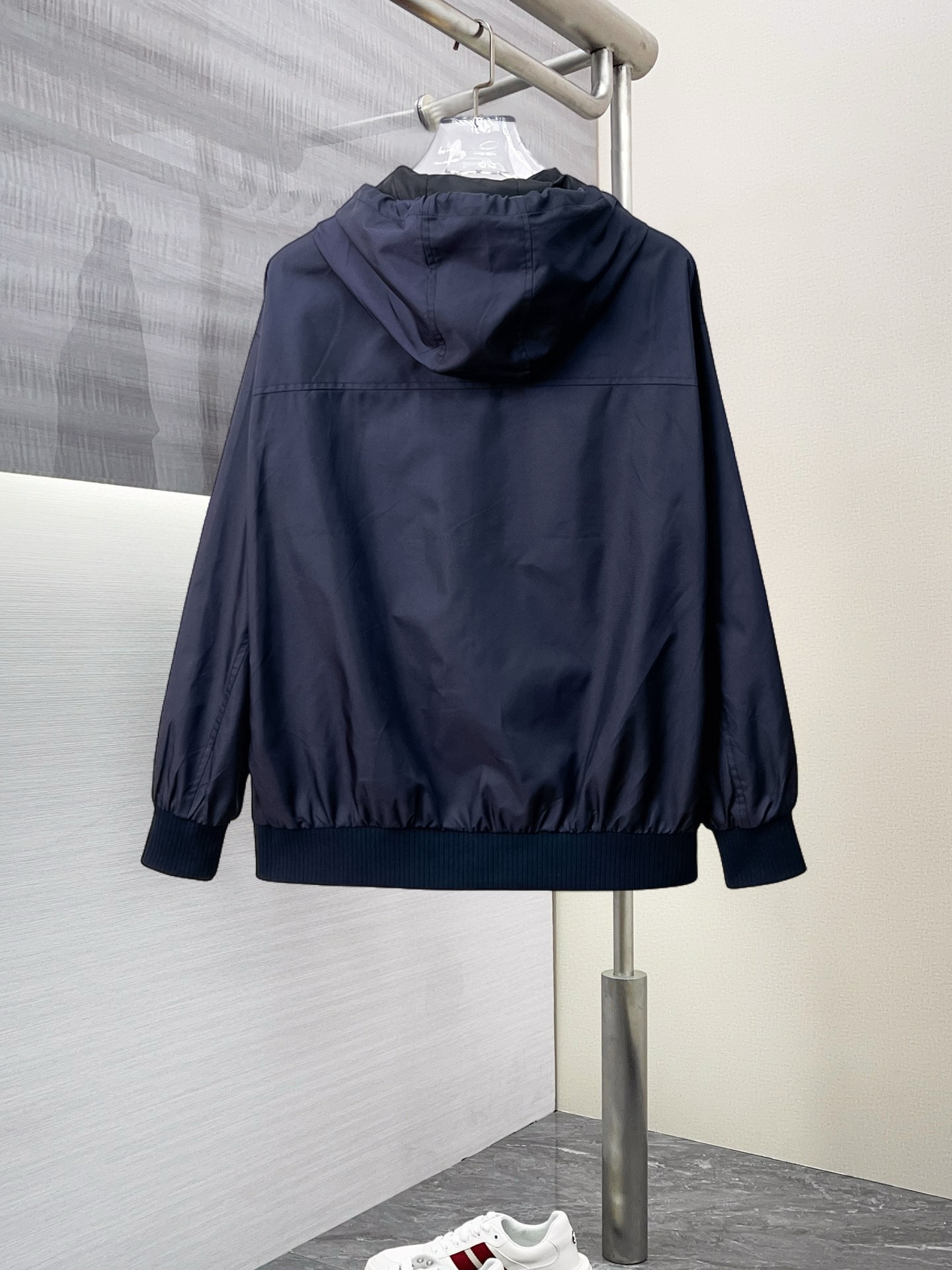 Alternative view of Louis Vuitton Jacket 09047