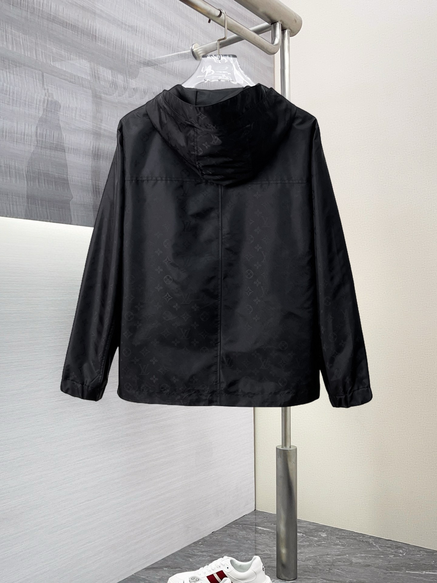 Alternative view of Louis Vuitton Jacket 09048