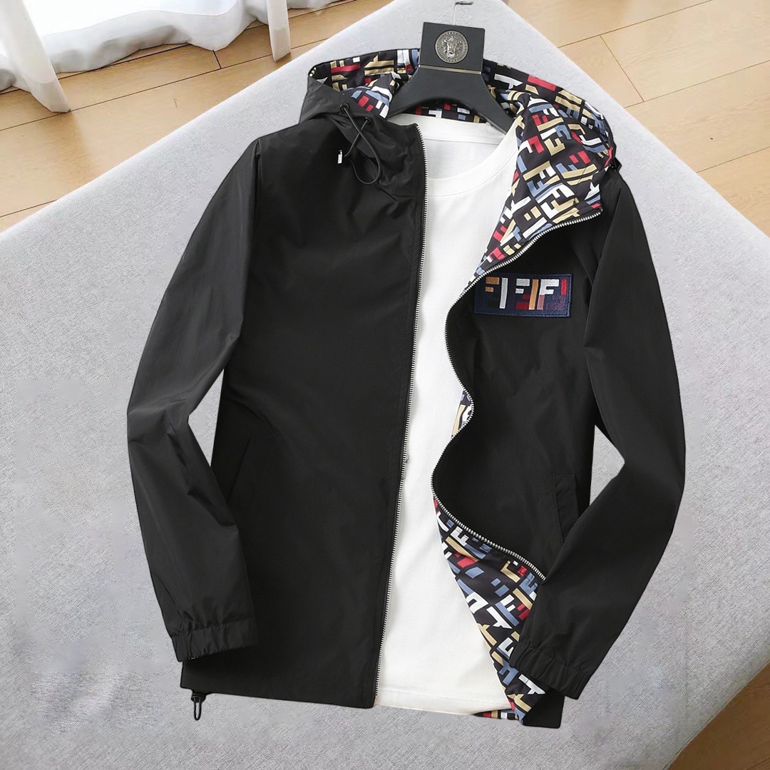 NO:545065,Fendi double-sided wear, a new jacket jacket in early autumn 2025. The new product on the show is perfect, comfortable and warm, the three-standard complete colors and full and attractive, and the very outstanding design easily advances the sense of fashion. The workmanship is extremely exquisite and rigorous, and the wiring is neat and meticulous!  A masterpiece of a big-name designer!  The upper body doesn't look bloated and super handsome!  Spot code M ~ XXXL,,fendi,jackets & coats,jackets & coats,alexander wang19860909芬迪 双面穿,2025初秋新款夹克外套,秀场新品品相非常完美,舒适保暖,三标齐全色泽饱满诱人,非常出彩的设计,轻松将时髦感进阶,做工极为考究严谨,走线工整细致！大牌设计师巨作！上身不显臃肿、超级帅气！现货码数M ～ XXXL,,fendi,jackets & coats,jackets & coats,alexander wang,Men's clothing