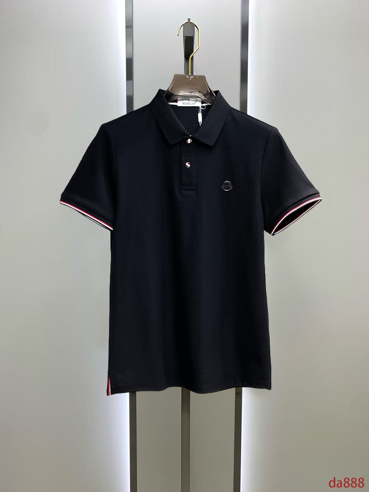 NO:448704,Mask, high-end business, white-collar workers, must-have items for individuals in the unit!  Seizure-free pressed gel ice silk casual business short-sleeved Polo, technology fabric, ice silk traceless, very good body feel, smooth feel and great texture!  Good elasticity, no sense of restraint, the fabric has its own breathable mesh, moisture absorption and sweating, quick drying and keeping it dry, small lapel placket-breasted design, showing a straight posture, not soft pedal, simple style, can be used for business and leisure, highly recommended!  High-elastic ice silk, the touch is as smooth as jade silk, clean and neat, and elegant and gentlemanly. The high-end materials are the key to the fabric, the quality control must be used. The feel is extremely delicate and smooth, the fabric has a good gloss and upper body skeleton feel, so we can greet mature and quality men's clothing!  Sweat in summer and dry instantly, a brand new experience Business commuting and leisure M-4XL, Moncler, T-shirt, alexander wang19860909蒙口 高端商务 白领 单位人士必入单品！ 无痕压胶冰丝休闲商务短袖Polo,科技面料,冰丝无痕,体感非常棒,手感顺滑质感很棒！弹性好,无任何束缚感,面料自带透气网孔,吸湿排汗,速干保持干爽,小翻领门襟排扣设计,展露挺拔姿态,不软踏,简约款式,商务休闲都可驾驭,强烈推荐！高弹冰丝,触感堪比玉蚕丝一样丝滑,干净利落,儒雅绅士风度.高级材质,重点就是面料上,品控的必上,手感极其细腻光滑,面料光泽感和上身骨架感好,打招成熟品质男装！夏天出汗秒干,全新体验 商务通勤休闲 M-4XL,,Moncler,T-shirt,alexander wang,Men's clothing