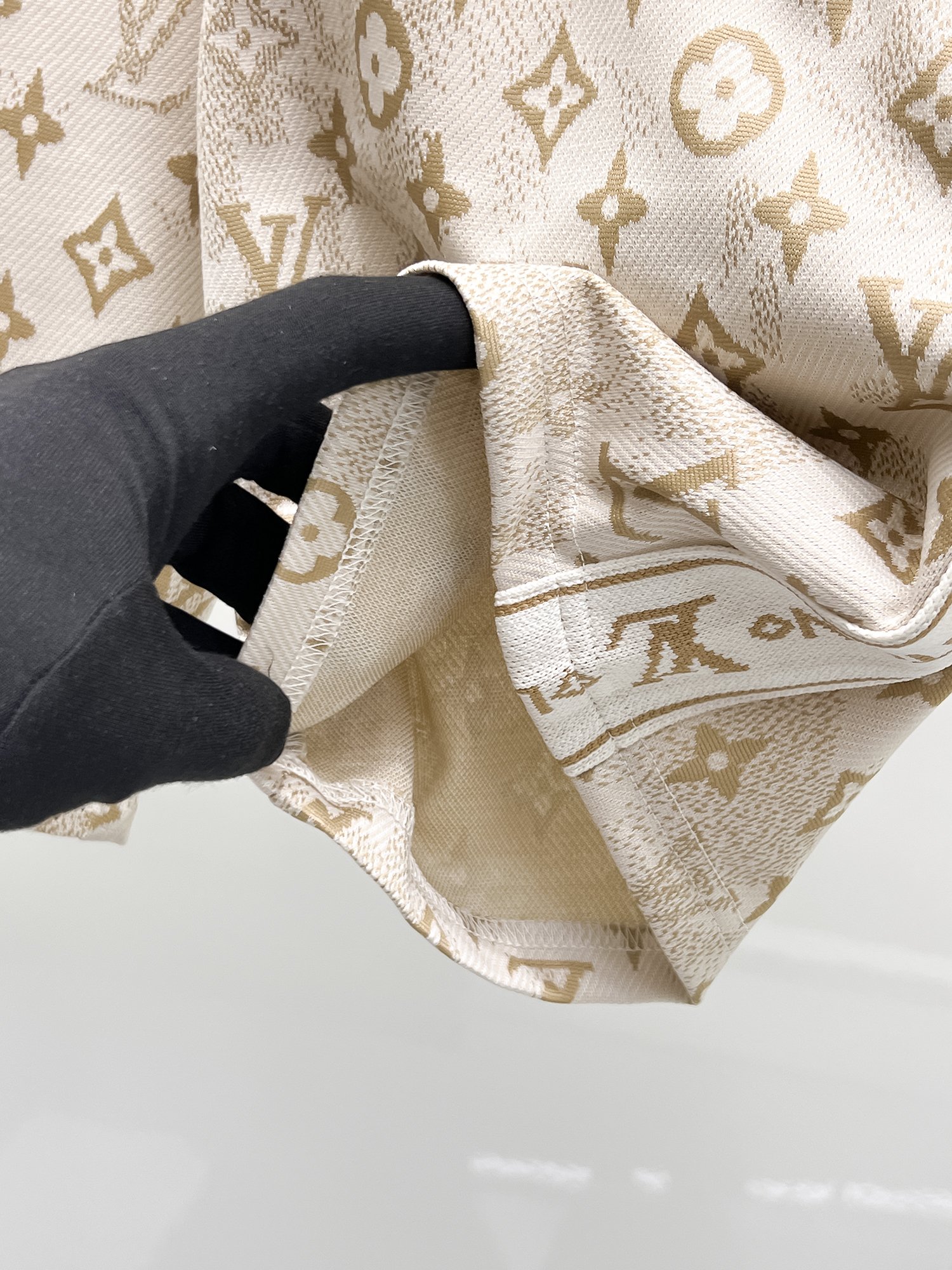 Louis Vuitton 2025 Summer Monogram Shorts - Luxury Classic Design 12 a1747228355530 5528