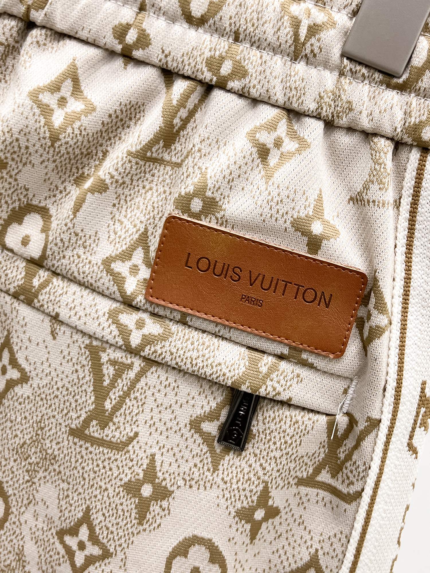 Louis Vuitton 2025 Summer Monogram Shorts - Luxury Classic Design 11 a1747228355870 3702