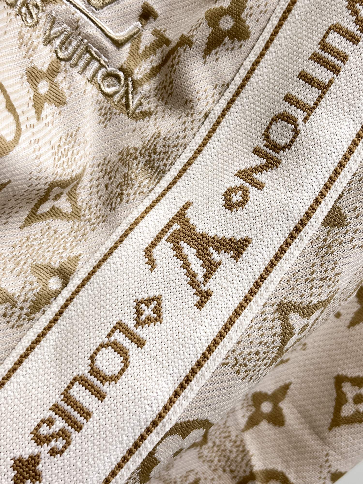 Louis Vuitton 2025 Summer Monogram Shorts - Luxury Classic Design 14 a1747228357267 4616