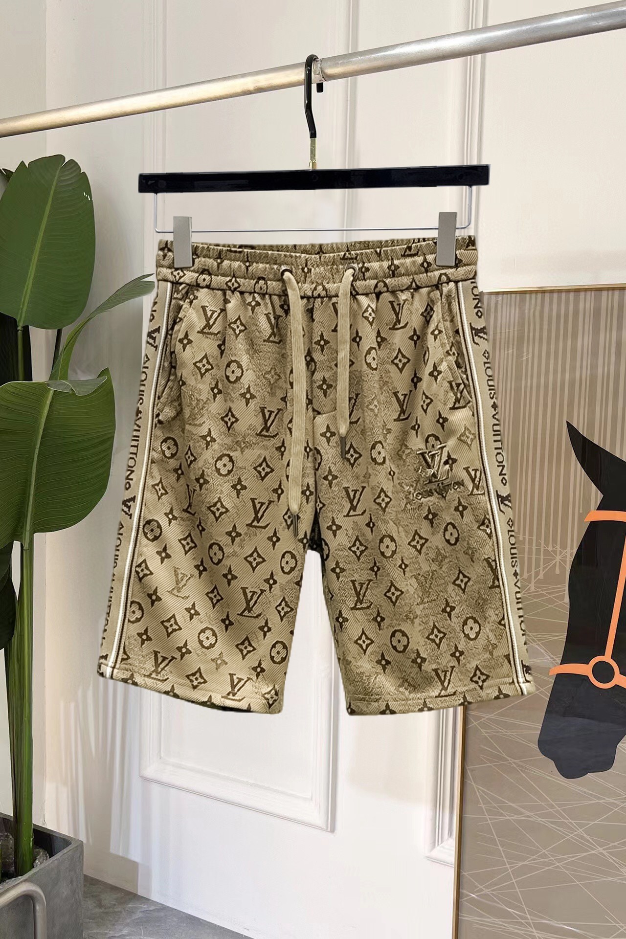 Louis Vuitton Shorts 01802