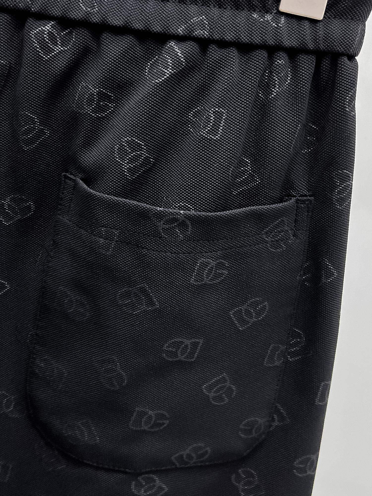Dolce & Gabbana Men's Luxury Black Logo Print Casual Shorts 6 a1747228521697 4230
