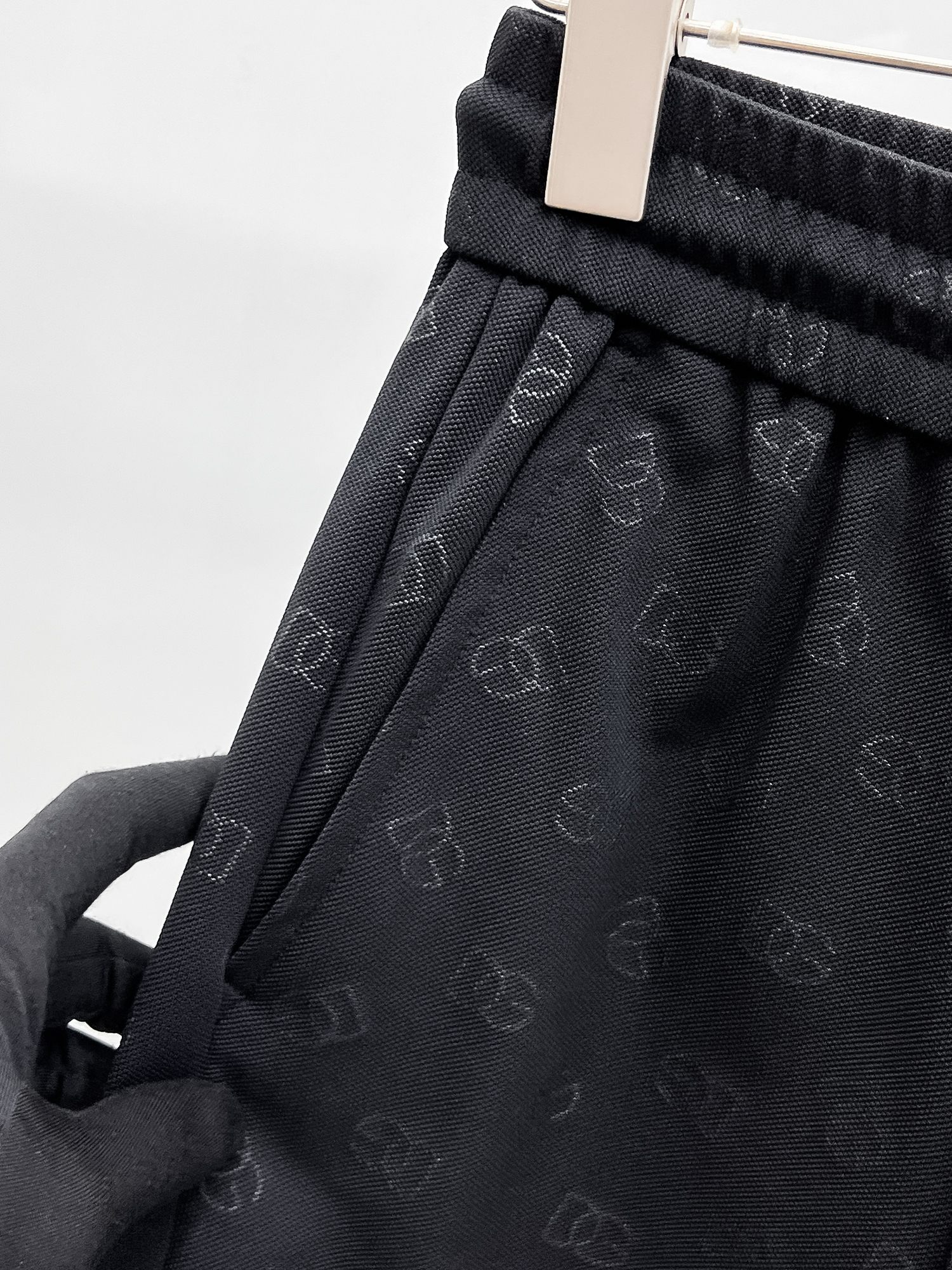 Dolce & Gabbana Men's Luxury Black Logo Print Casual Shorts 10 a1747228523170 1758