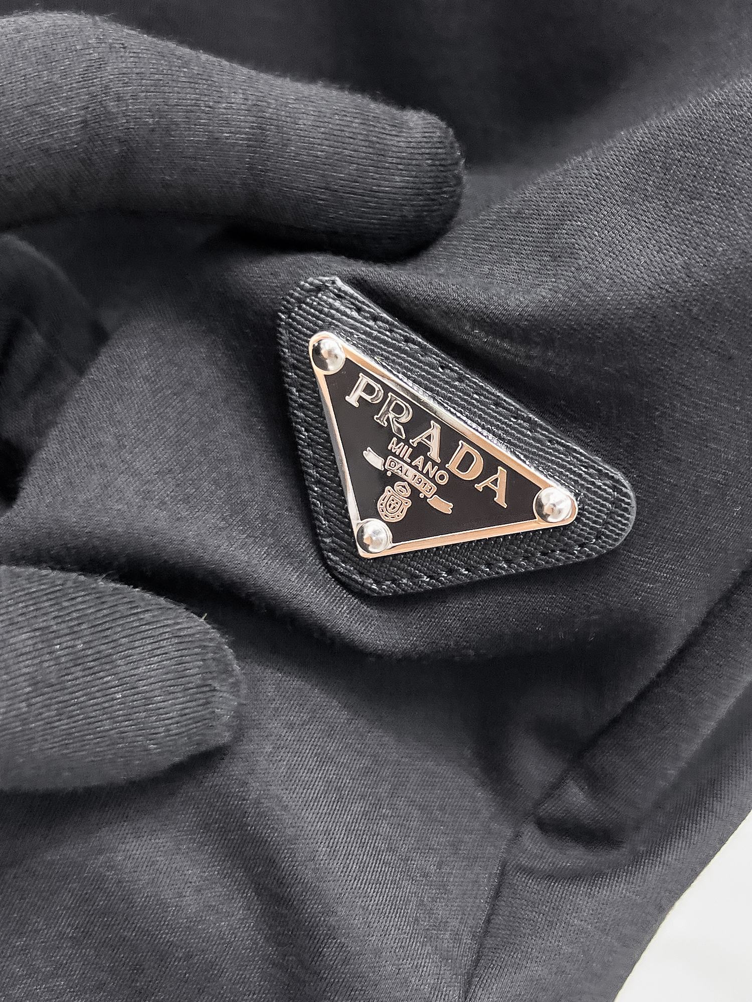 מכנסי קיץ קיץ קיץ קצרים קצרים קצרים Prada מדגם מבוקר גברים 6 a1747228676275 1637