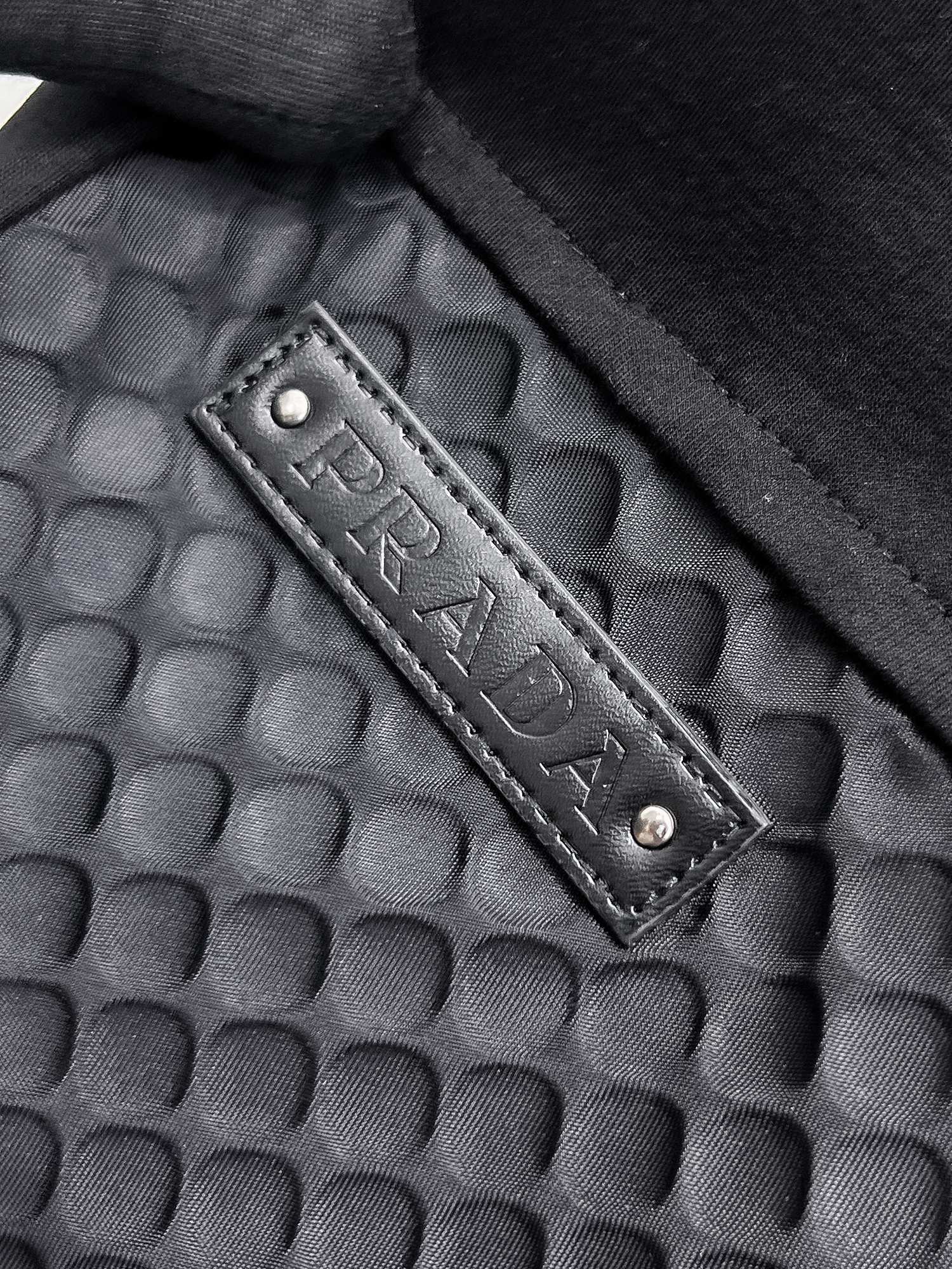 מכנסי קיץ קיץ קיץ קצרים קצרים קצרים Prada מדגם מבוקר גברים 10 a1747228678631 3273