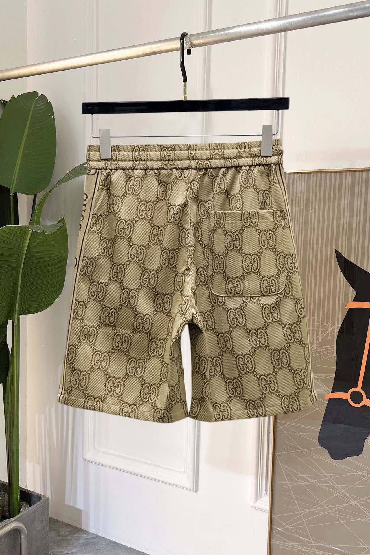 Alternative view of Shorts 01794