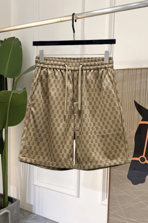 Balenciaga Beige Logo Short - Stijlvol en Comfortabel voor de Zomer 1 Balenciaga Beige Logo Short - Stijlvol en Comfortabel voor de Zomer