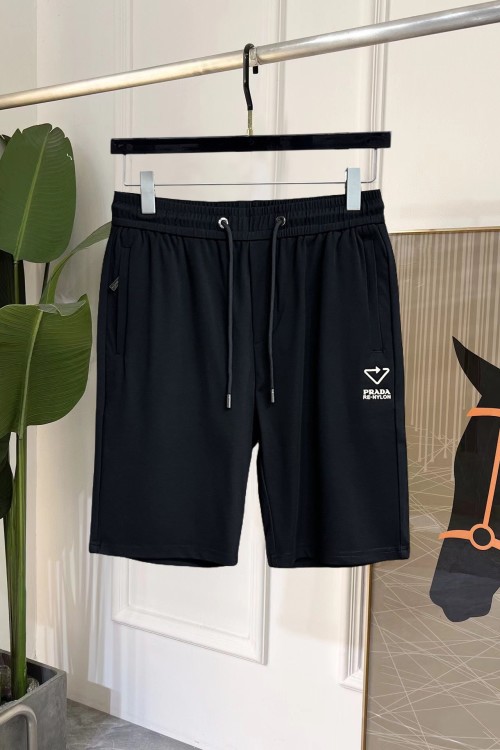 Pantalones Cortos Casuales Prada Re-Nylon para Hombre - Colección Verano 2025 1 Pantalones Cortos Casuales Prada Re-Nylon para Hombre - Colección Verano 2025