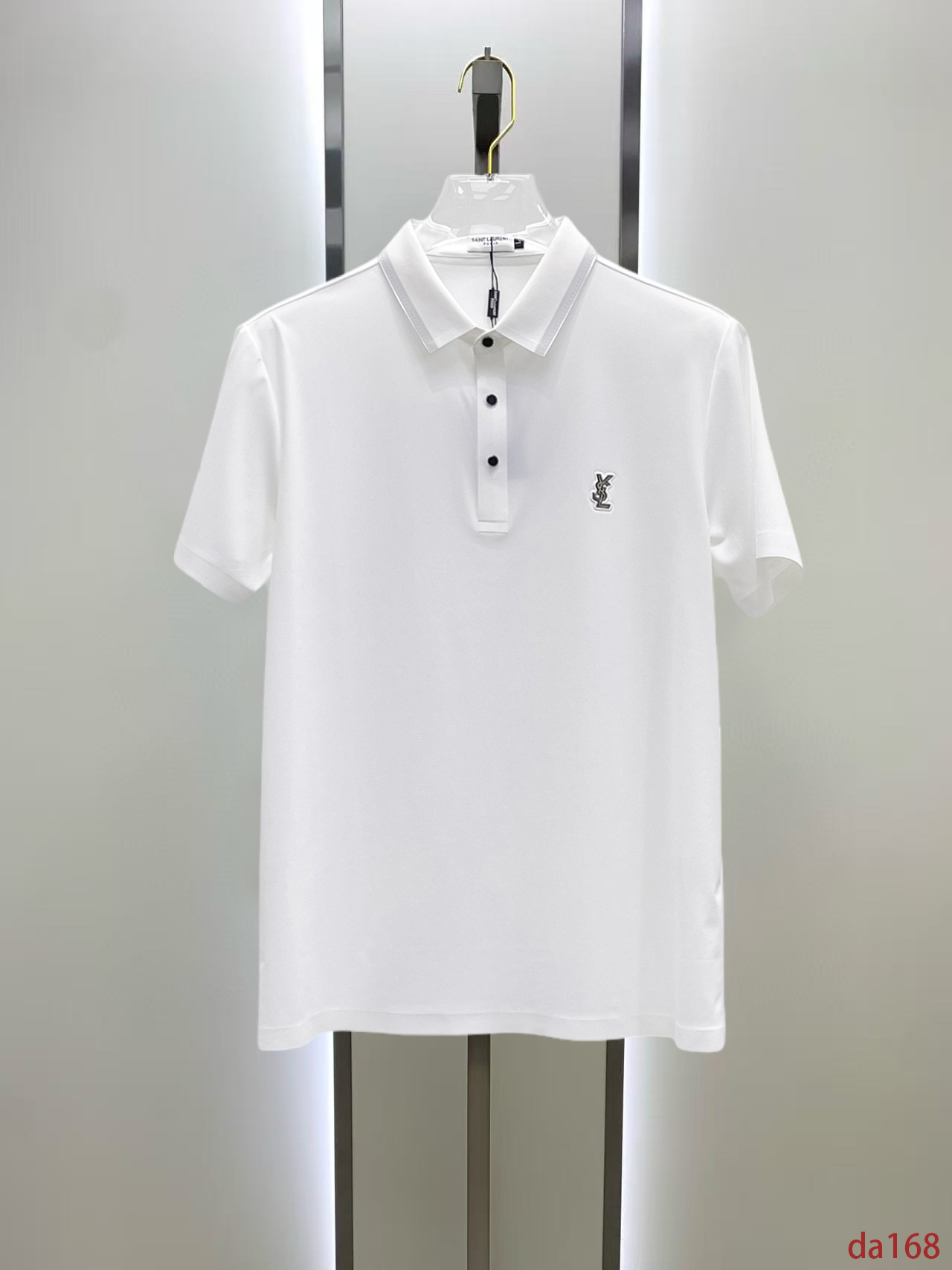 NO:448557,Saint Laurent, high-end business, white-collar workers, must-have items for individuals in the unit!  Seizure-free pressed gel ice silk casual business short-sleeved Polo, technology fabric, ice silk traceless, very good body feel, smooth feel and great texture!  Good elasticity, no sense of restraint, the fabric has its own breathable mesh, moisture absorption and sweating, quick drying and keeping it dry, small lapel placket-breasted design, showing a straight posture, not soft pedal, simple style, can be used for business and leisure, highly recommended!  High-elastic ice silk, the touch is as smooth as jade silk, clean and neat, and elegant and gentlemanly. The high-end materials are the key to the fabric, the quality control must be used. The feel is extremely delicate and smooth, the fabric has a good gloss and upper body skeleton feel, so we can greet mature and quality men's clothing!  Sweat in summer and dry in seconds, a brand new experience Business commuting and leisure M-4XL, saint laurent, T-shirt, alexander wang19860909圣罗兰 高端商务 白领 单位人士必入单品！ 无痕压胶冰丝休闲商务短袖Polo,科技面料,冰丝无痕,体感非常棒,手感顺滑质感很棒！弹性好,无任何束缚感,面料自带透气网孔,吸湿排汗,速干保持干爽,小翻领门襟排扣设计,展露挺拔姿态,不软踏,简约款式,商务休闲都可驾驭,强烈推荐！高弹冰丝,触感堪比玉蚕丝一样丝滑,干净利落,儒雅绅士风度.高级材质,重点就是面料上,品控的必上,手感极其细腻光滑,面料光泽感和上身骨架感好,打招成熟品质男装！夏天出汗秒干,全新体验 商务通勤休闲 M-4XL,,saint laurent,T-shirt,alexander wang,Men's clothing