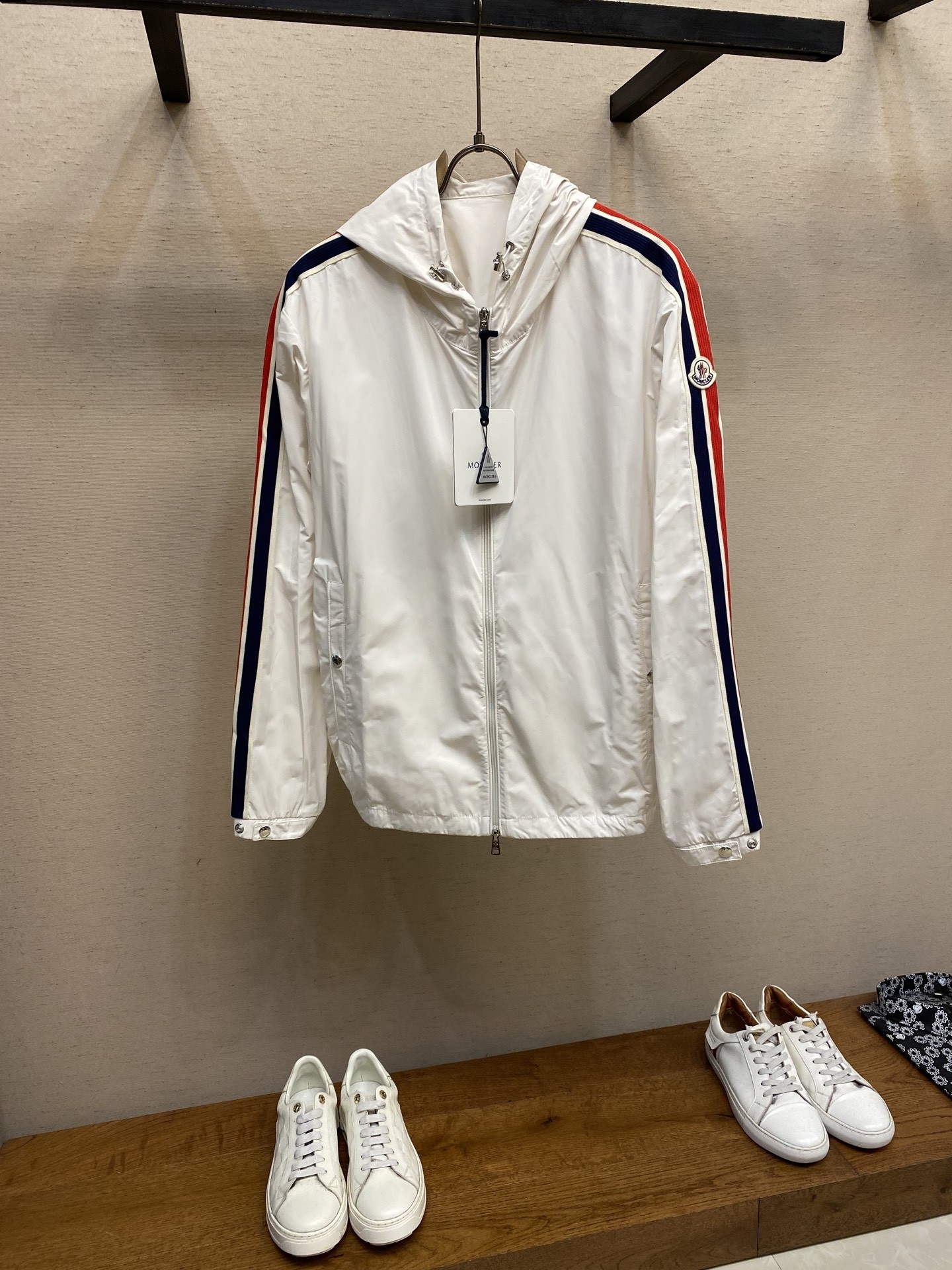 Moncler Jacket 07895