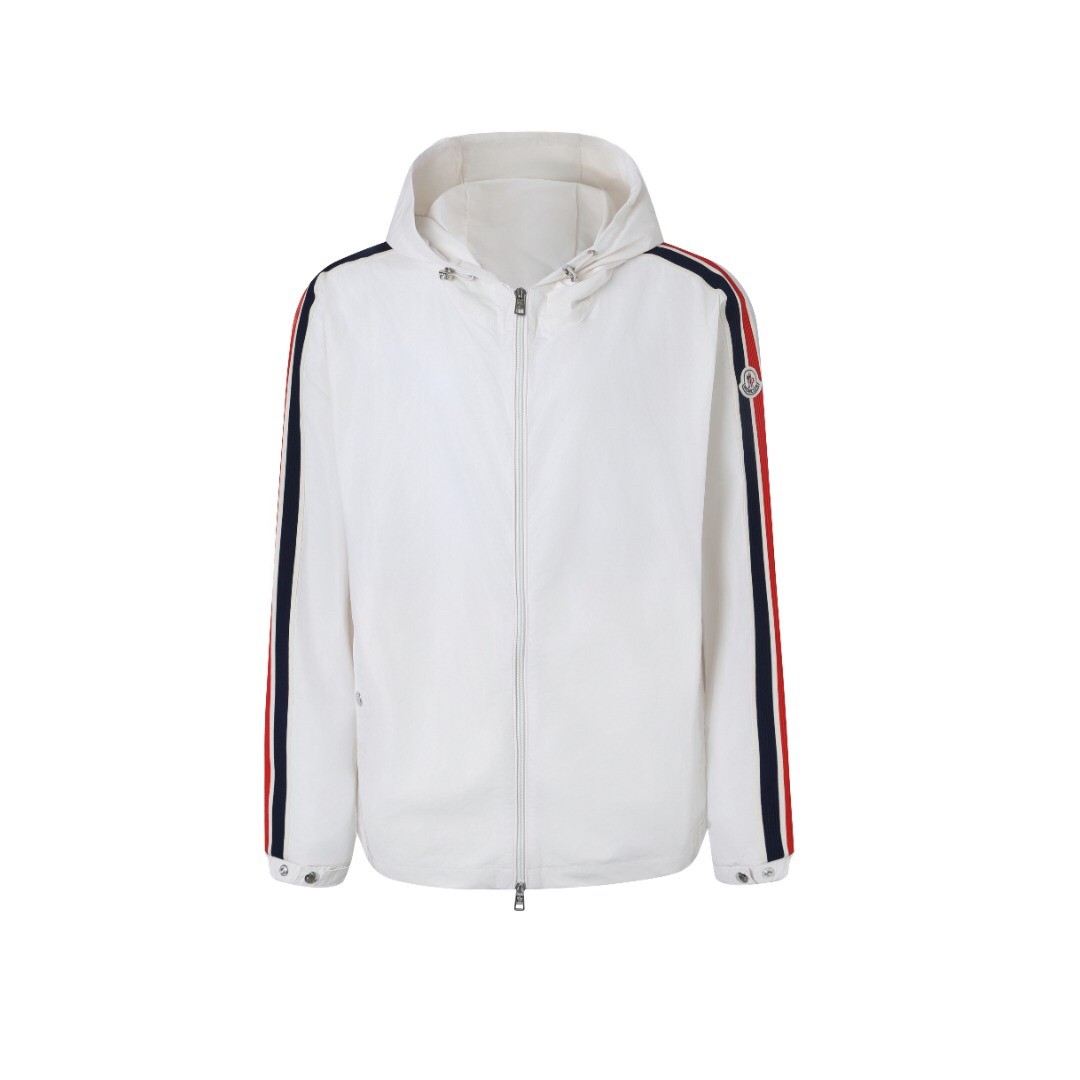Moncler Jacket 07975