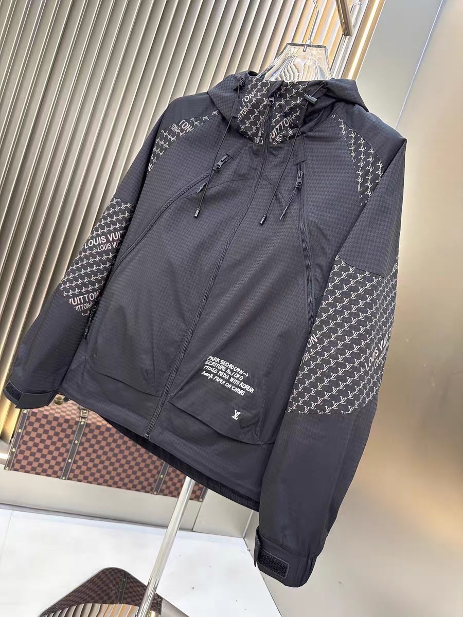 Alternative view of Louis Vuitton Jacket 07981