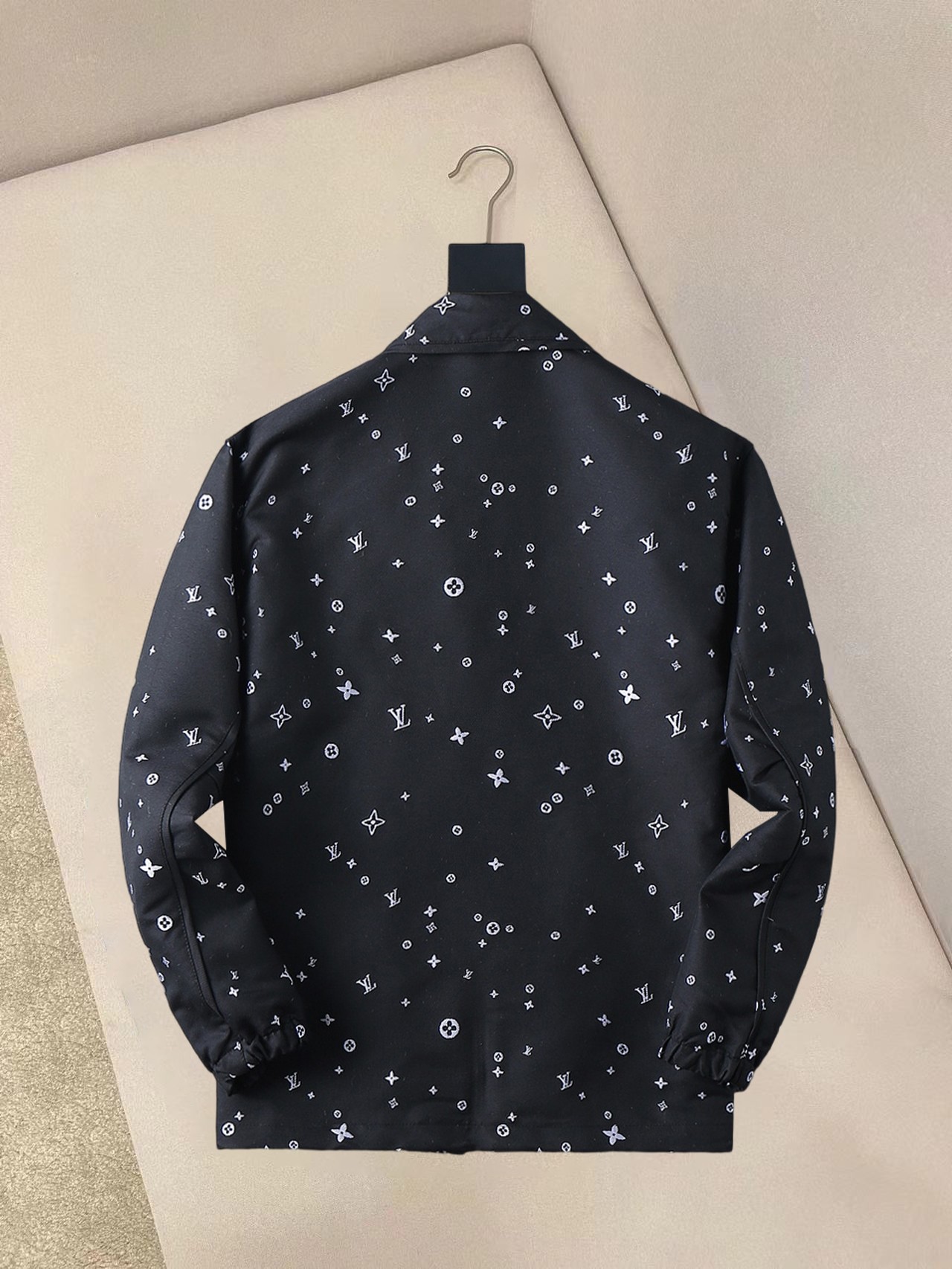 Alternative view of Louis Vuitton Jacket 01990