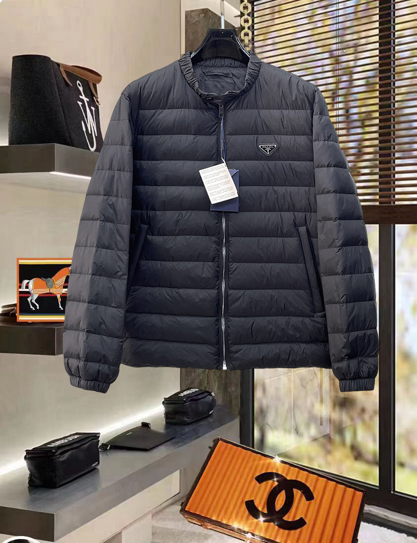 Prada 2025 Fall/Winter Down Jacket - Lightweight, Warm, and Stylish