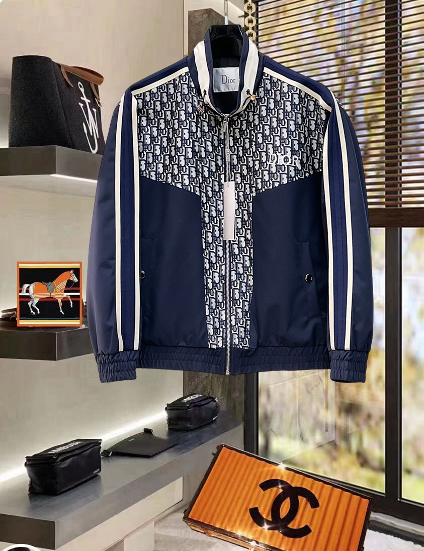NO:734324,Dior 2026 new spring jacket. Original 1:1 customized hardware accessories. All imported and original customization. Welcome to compare at the counter. Super soft, super heavy fabric, perfect workmanship. Pay attention to the fabric and super comfortable. Exclusive model. Not available in the market. Same size for men and women, M to XXXL, dior, jackets & coats,19860909迪奥 2026开春新款夹克 原版1:1订制五金配件全进口原版定制 欢迎专柜对比 超柔软 超级重面料做工杠杠的版型完美 注意面料超舒服 独家款 非市场货 男女同款尺码M一XXXL,,dior,jackets & coats,,Men's clothing