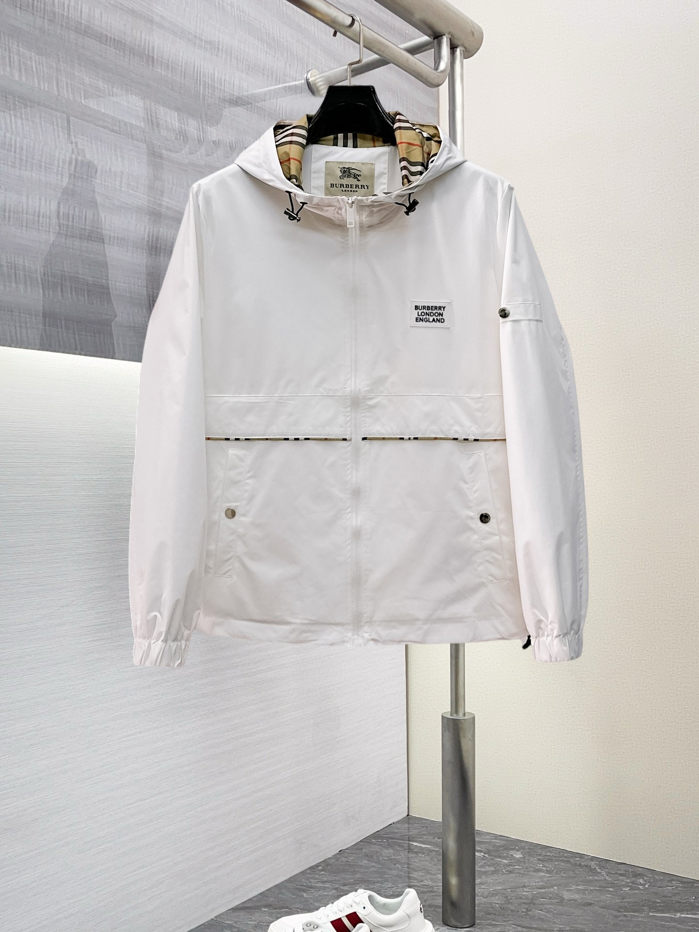 Burberry Jacket 09007