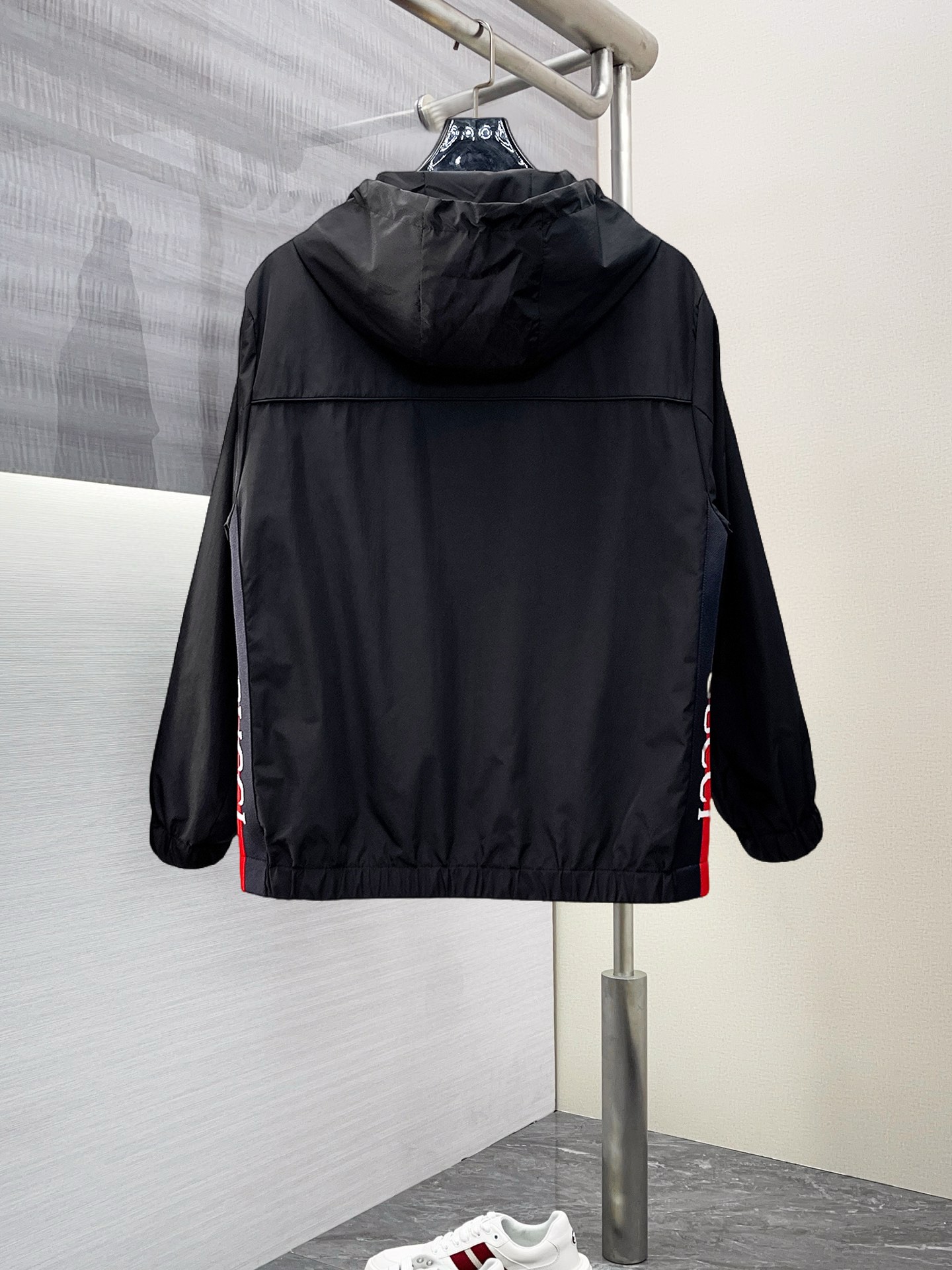 Alternative view of Jacket 09004