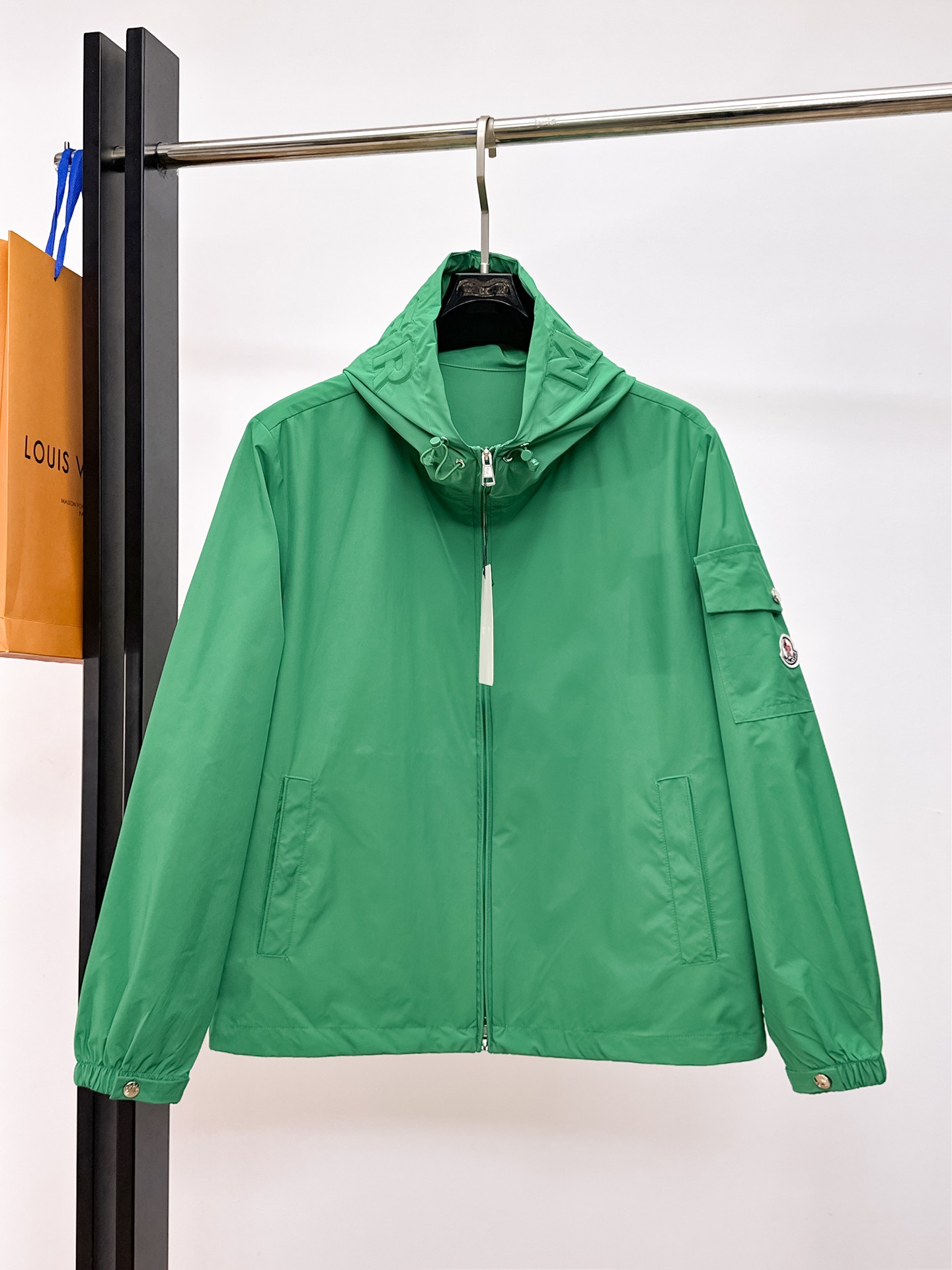 Moncler Jacket 06477