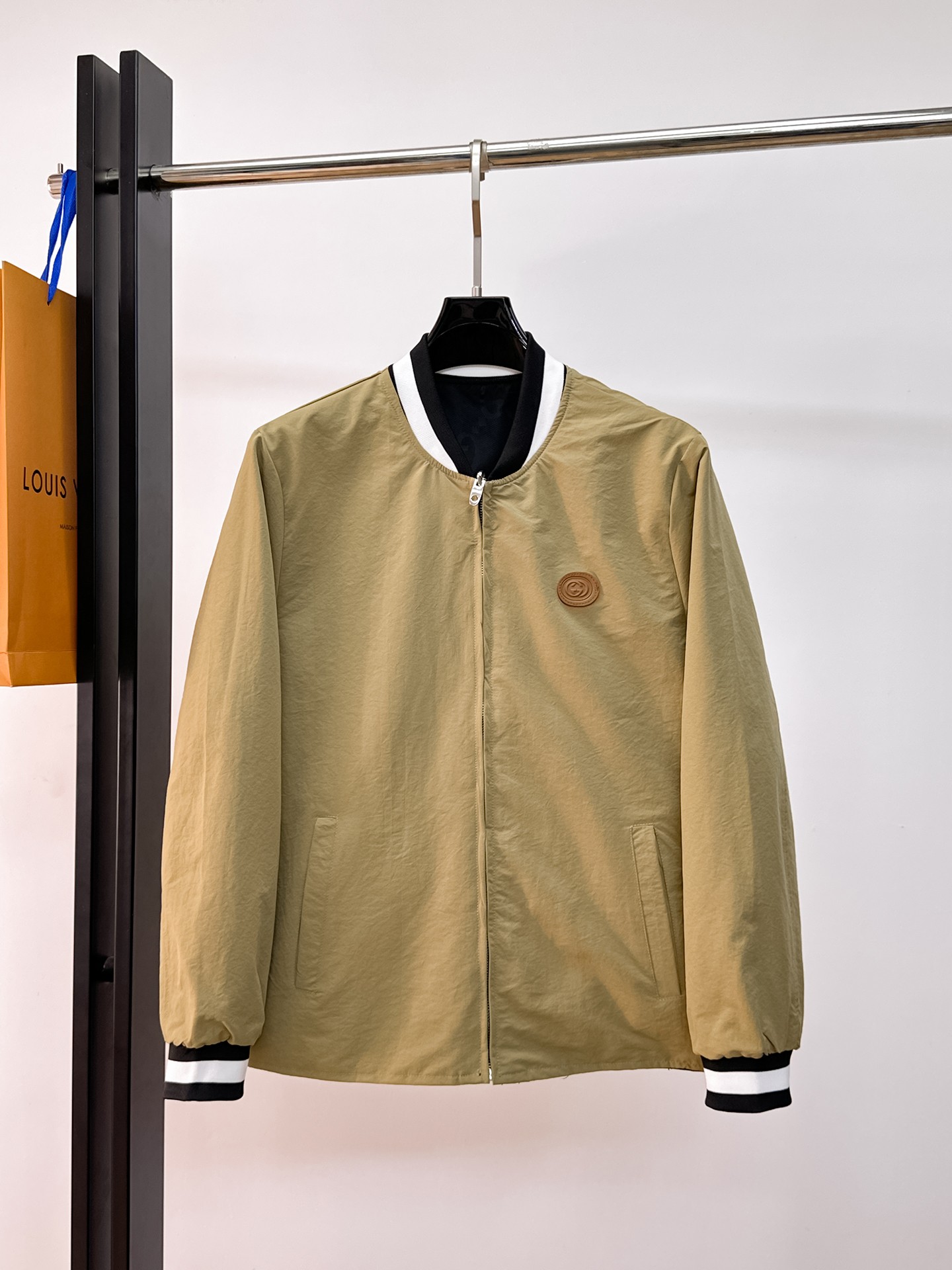 Alternative view of Jacket 06460
