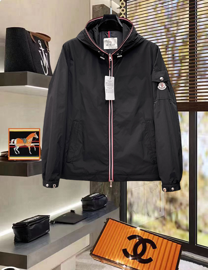 NO:734380,Mengkou 2026 new spring jacket. Original 1:1 customized hardware accessories, all imported and original customization. Welcome to compare at the counter. Super soft, super heavy fabric, perfect workmanship. Pay attention to the fabric, which is super comfortable. Exclusive model. Not available in the market. Same size for men and women, M to XXXL,, Moncler, jackets & coats,19860909蒙口 2026开春新款夹克 原版1:1订制五金配件全进口原版定制 欢迎专柜对比 超柔软 超级重面料做工杠杠的版型完美 注意面料超舒服 独家款 非市场货 男女同款尺码M一XXXL,,Moncler,jackets & coats,,Men's clothing