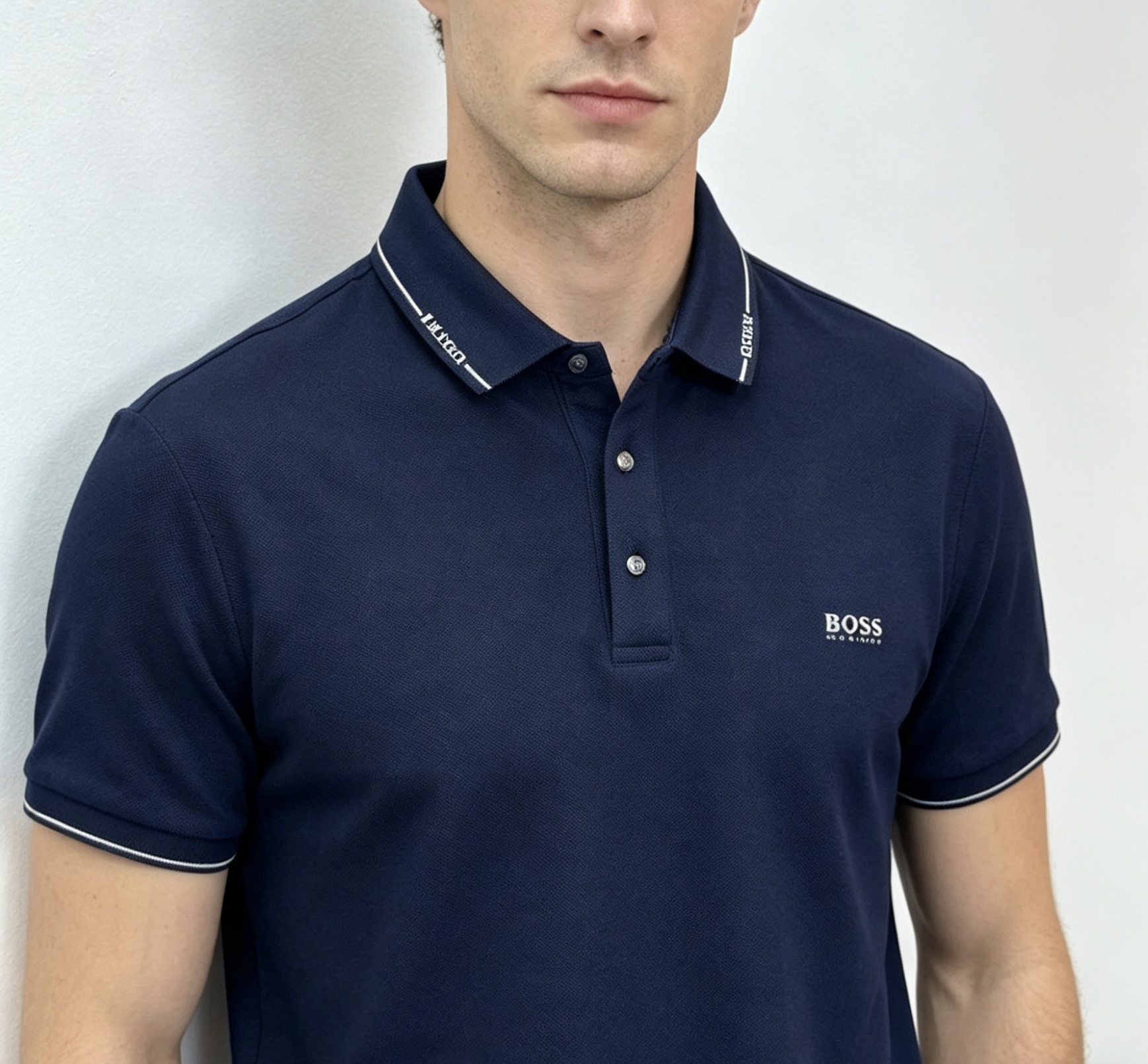 NO:829591,Boss2026ss summer men's lapel polo shirt!  Business casual style, carefully made of custom-made mesh pique cotton fabric, with evenly arranged mesh texture on the surface of the fabric, excellent breathability and heat dissipation and perspiration, and the upper body comfort is completely better than ordinary single-sided jersey tissue!  The classic brand LOGO on the chest is made with top-notch craftsmanship. The LOGO is three-dimensional, clear and full, and has extraordinary texture. Whether it is worn as an inner layer or worn alone, it is a classic product!  The exquisite tailoring process, every detail is handled very standard and delicately, which cannot be compared with other low-end products on the market. It is a must-have basic and versatile Polo shirt for men!  Available in multiple colors, sizes M-4XL,,19860909Boss2026ss夏季男士翻领Polo衫！商务休闲款, 客供定织网眼珠地棉布精心制成,面料表面排列均匀整齐的网眼纹理,透气性和散热排汗性极佳,上身舒适程度完全优于普通单面汗布组织！胸前经典的品牌LOGO标识,采用顶级工艺打造,LOGO立体清晰饱满,质感非凡的特质,无论是内搭还是单穿都是一款经典领域的产品！精妙绝伦的裁剪工艺,每一个细节处理的非常标准细腻,非市面一般LOW货可以媲美的,男士必入基础百搭款Polo衫推荐！ 颜色多颜色 尺码M-4XL,,,Men's clothing