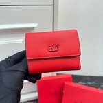 What’s the best place to buy replica
 Valentino Wallet Black Blue Green Pink Red Sky Yellow Cowhide