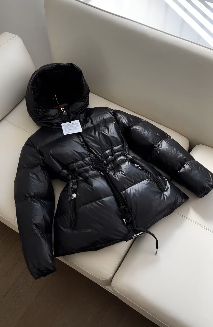 Moncler Ropa Abrigos y chaquetas Negro Blanco Nylon Plumón de ganso blanco Colección otoño – invierno