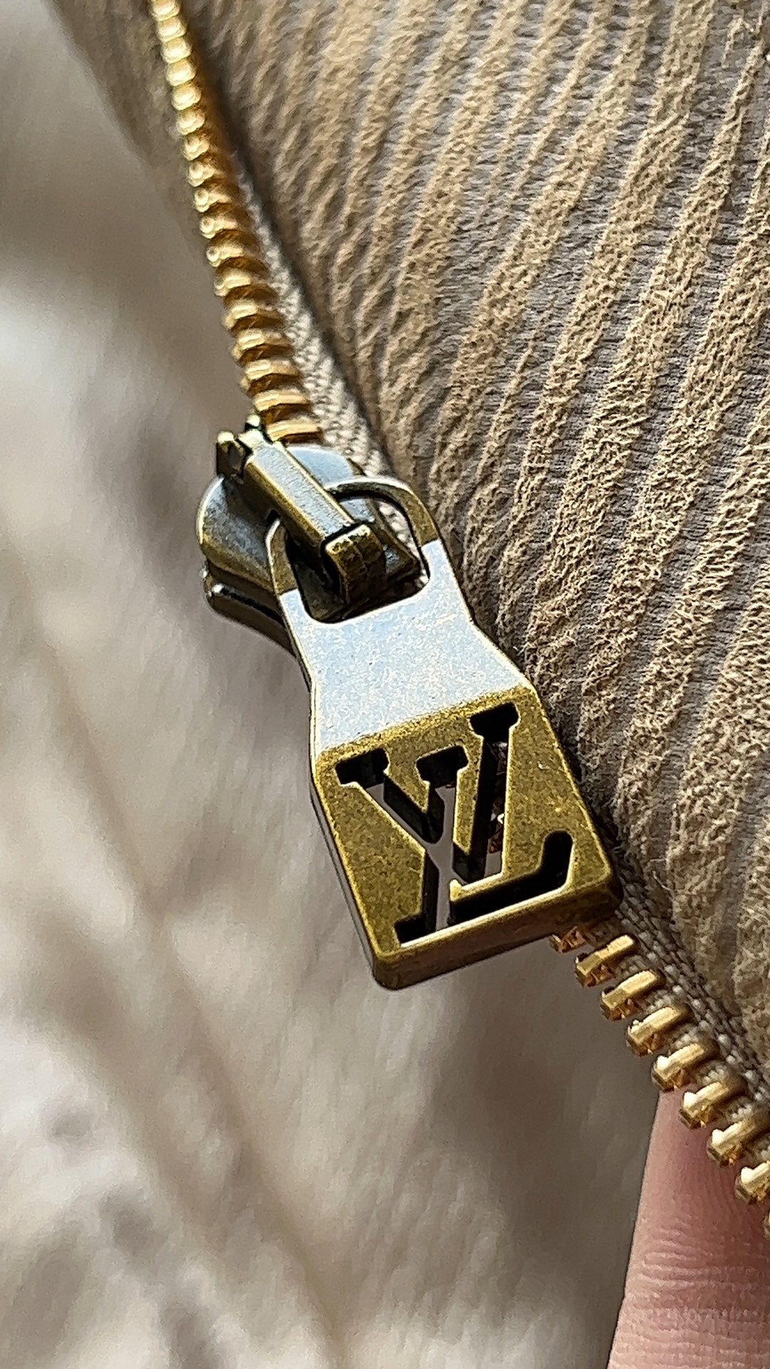 路易威登 Louis Vuitton 高定典藏名品高定成衣时装外套连衣裙衬衫T恤 #BF6AA0AF 6