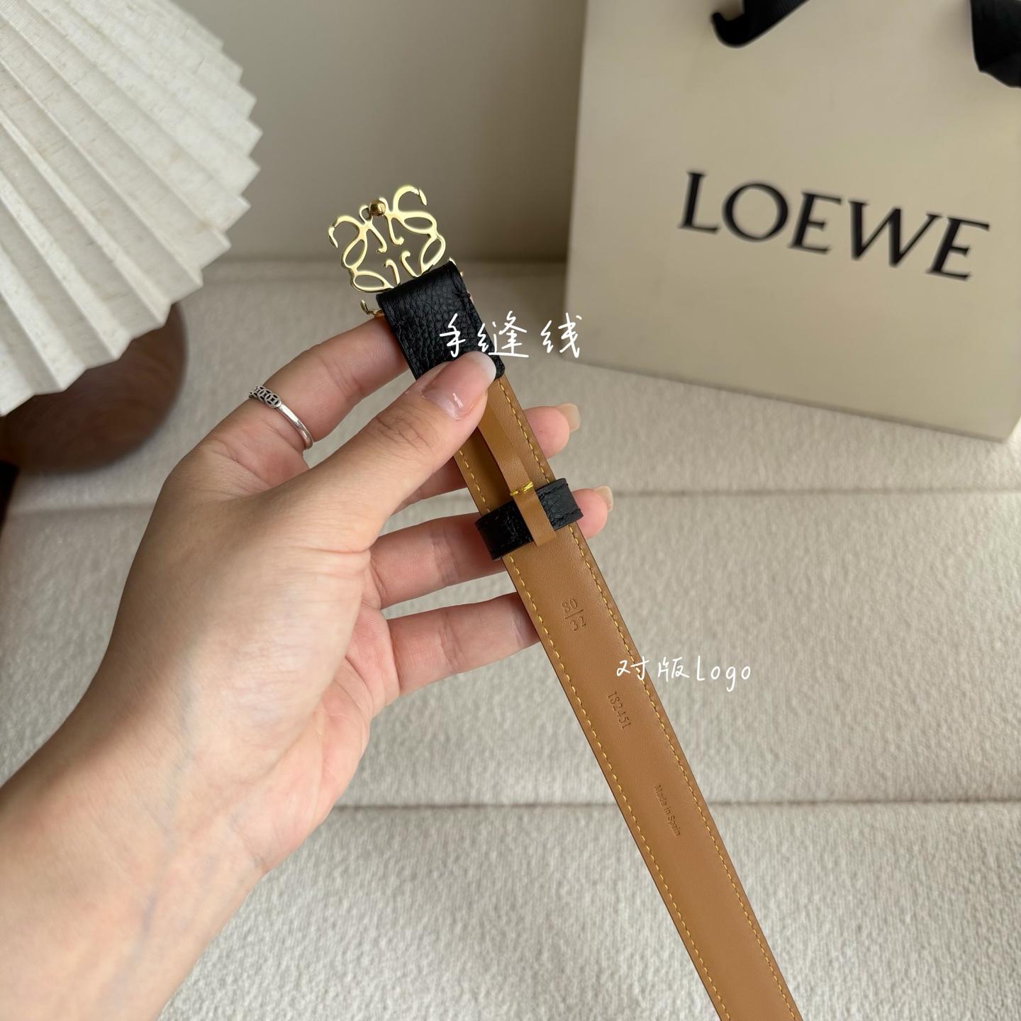 走量款 重磅来袭🎉 Loewe 鹅卵石纹牛皮腰带。Anagram搭扣 Anchor腰带扣 宽2.0cm，