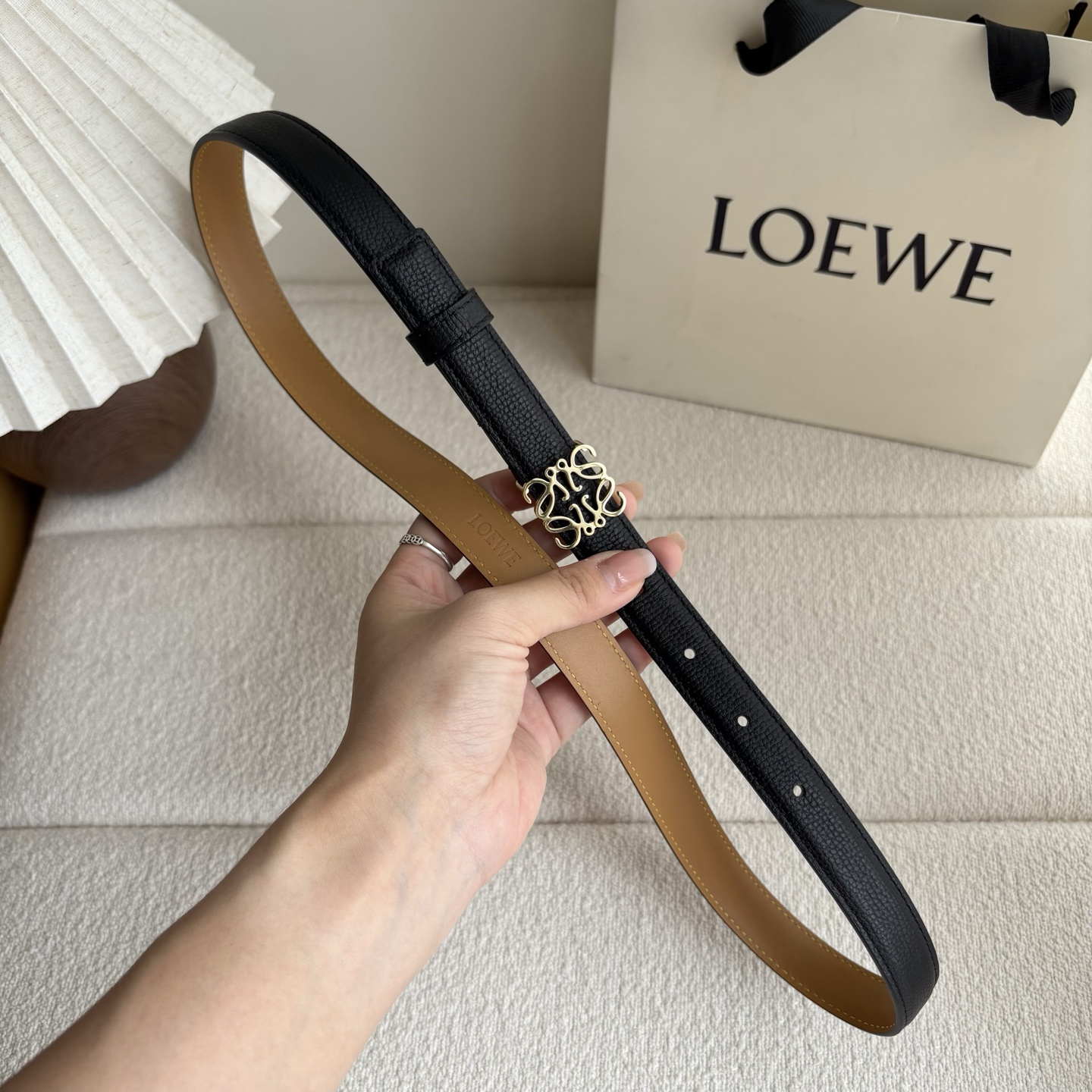 走量款 重磅来袭🎉 Loewe 鹅卵石纹牛皮腰带。Anagram搭扣 Anchor腰带扣 宽2.0cm，