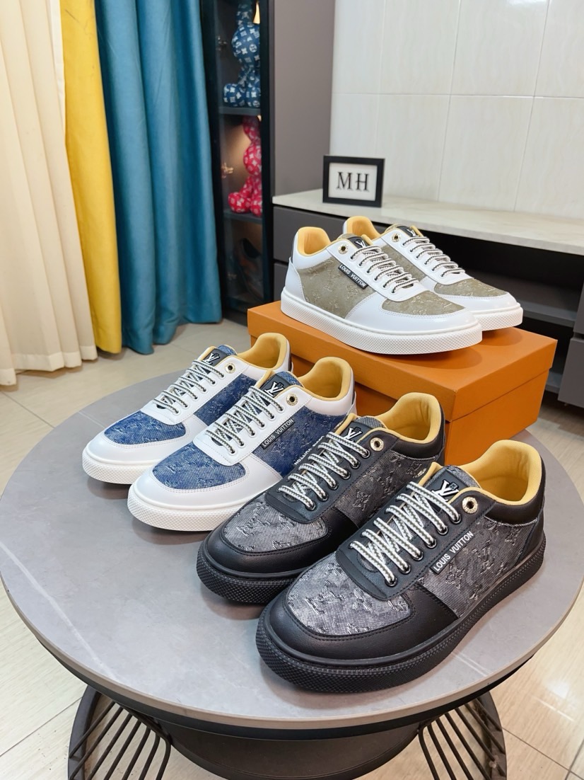 NO:272096,[lv Louis Vuitton] Low-top new casual men's shoes. A must-have for fashion men, new products for Hong Kong counters are released [strong], big brand style, European and American masters strongly create unique styles, comfortable on the feet, super soft and wear-resistant, giving people a strong sense of visual impact. Materials: Imported top layer cowhide printed splicing rubber anti-slip sole, rubber graphic matching, 38-44,, louis vuitton, louis vuitton, cowhide19860909【lv路易威登】低帮新款休闲男鞋. 时尚潮男必备,香港专柜新品出炉[强], 大牌风范,欧美大师强力打造独特款式,上脚舒适,大底超柔软,超耐磨.给人视觉冲击感强.材料: 鞋面进口头层牛皮印花拼接橡胶防滑大底,橡胶图形搭配,38一44,,louis vuitton,louis vuitton,cowhide,Men's shoes