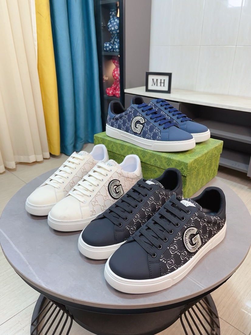 NO:272099,Gucci [Guchi] new model is on the market, must be sold in the picture above. Top luxury brands, latest fashionable casual men's shoes, trendy and versatile style, relaxed and sporty upper imported from Italy, crocodile leather genuine leather lining, super fine workmanship. Original personalized fashion semi-air cushion heightened large sole, light and comfortable on the feet, size 38-44,,gucci,cowhide,19860909gucci【古奇】新款上市,上图必卖 顶级奢侈品牌,最新時尚休闲男鞋,潮流百搭之款,轻松运动风,鞋面意大利进口鳄鱼纹牛皮真皮内里 加超精细做工.原版个性时尚半气垫增高大底大底,上脚轻巧舒适,码数38-44,,gucci,cowhide,Men's shoes